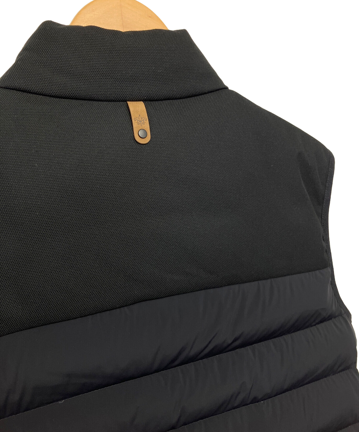 中古・古着通販】mackage (マッカージュ) ダウンベスト ブラック