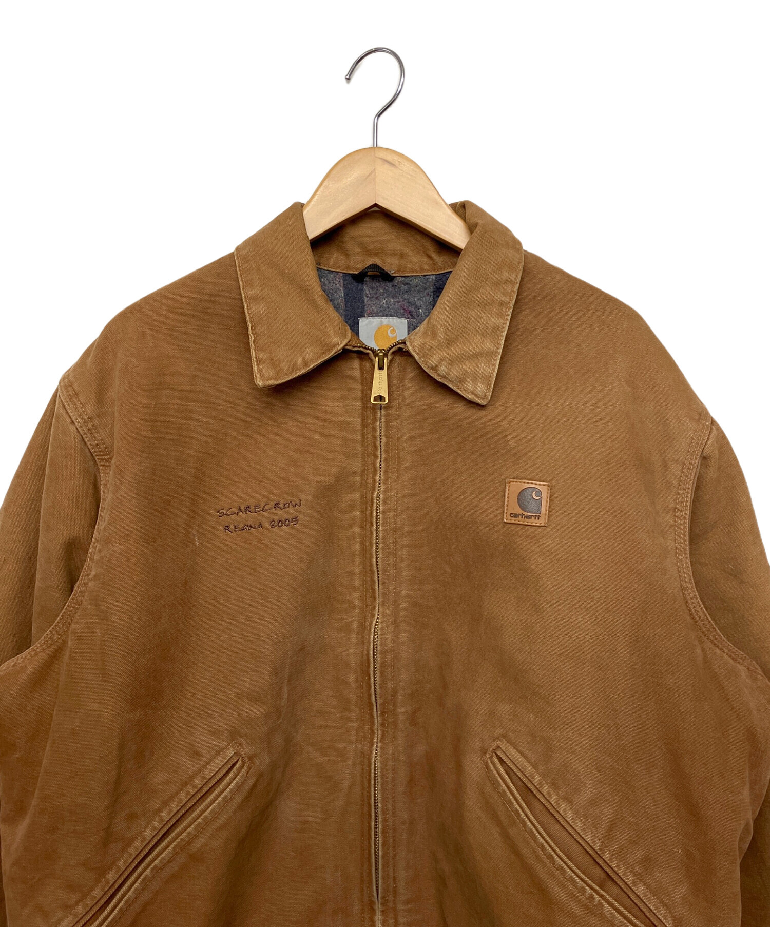 【最終値下げ中】Carhartt リメイクジャケット ベージュ/ブラウン 中古・古着通販】CarHartt (カーハート) SCARECROW REGINA 2005