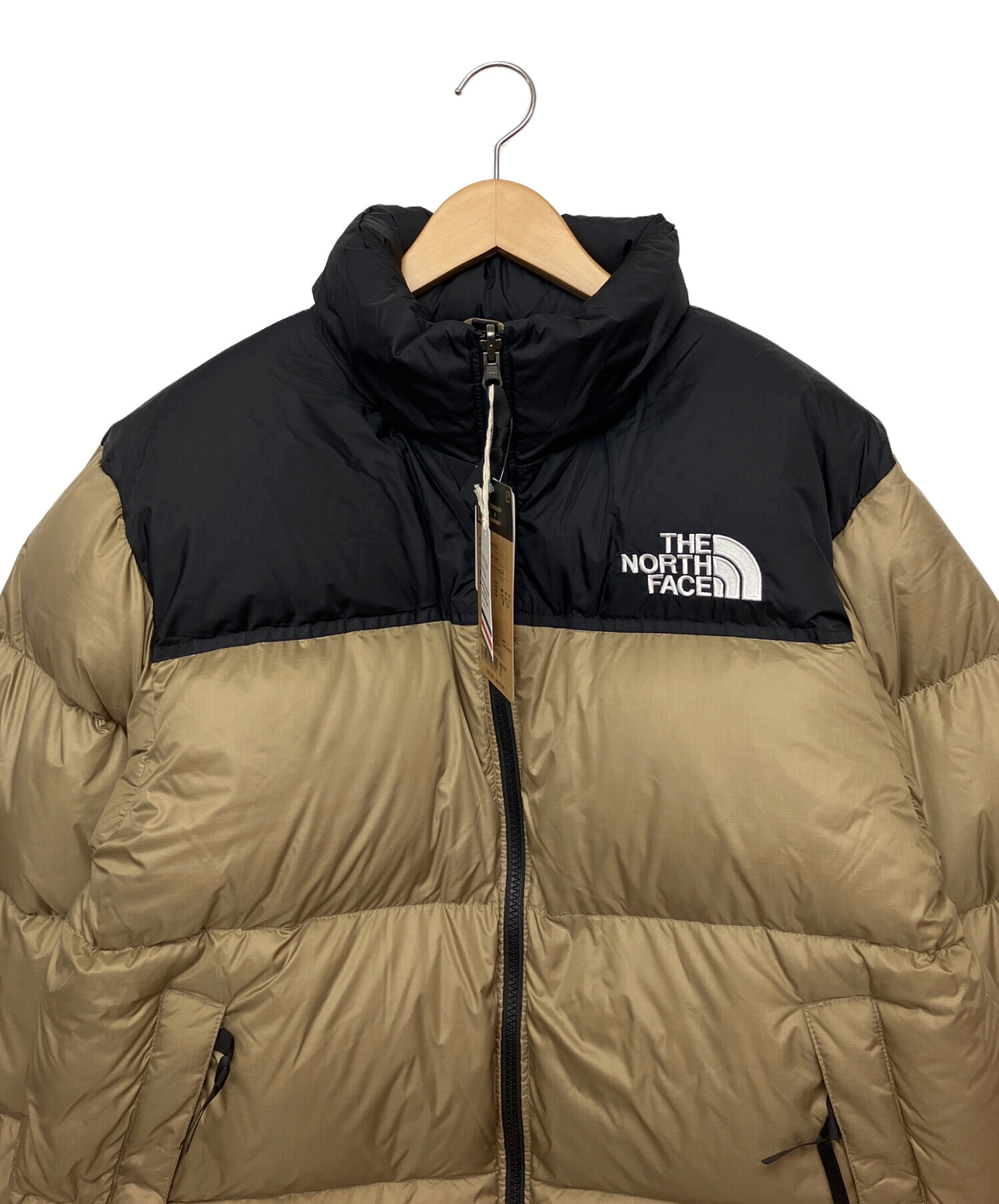 THE NORTH FACE ショートヌプシ　 NDW92232 ベージュ THE NORTH FACE SHORT NUPTSE JACKET (LADIES) ケルプタン×グラベル