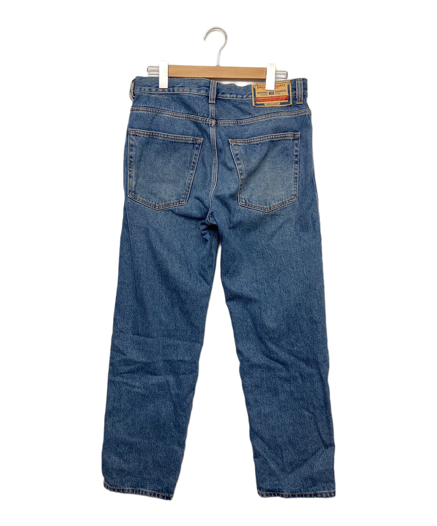 中古・古着通販】DIESEL (ディーゼル) エンボスビッグロゴ デニム 