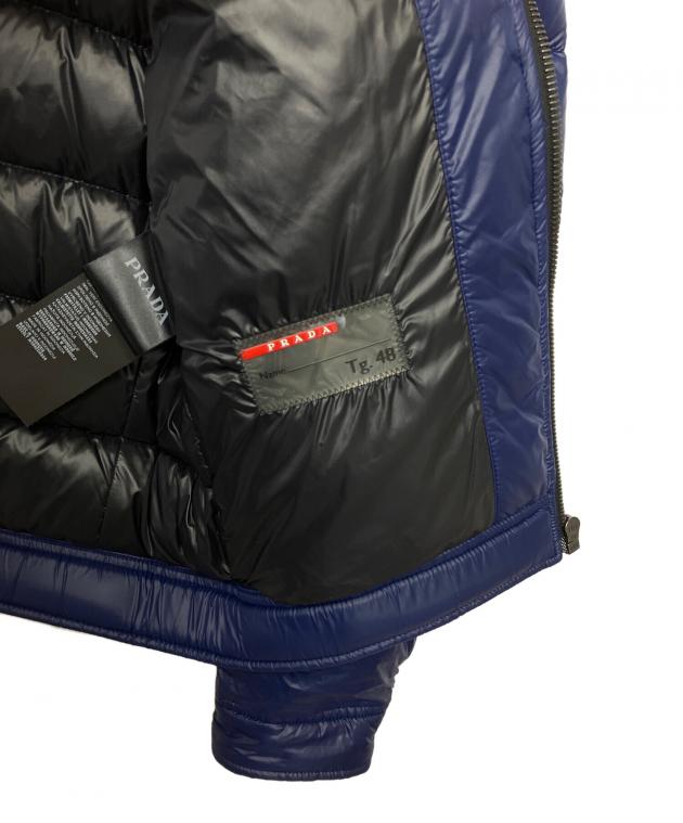中古・古着通販】PRADA (プラダ) ロゴプレートダウンジャケット ブルー