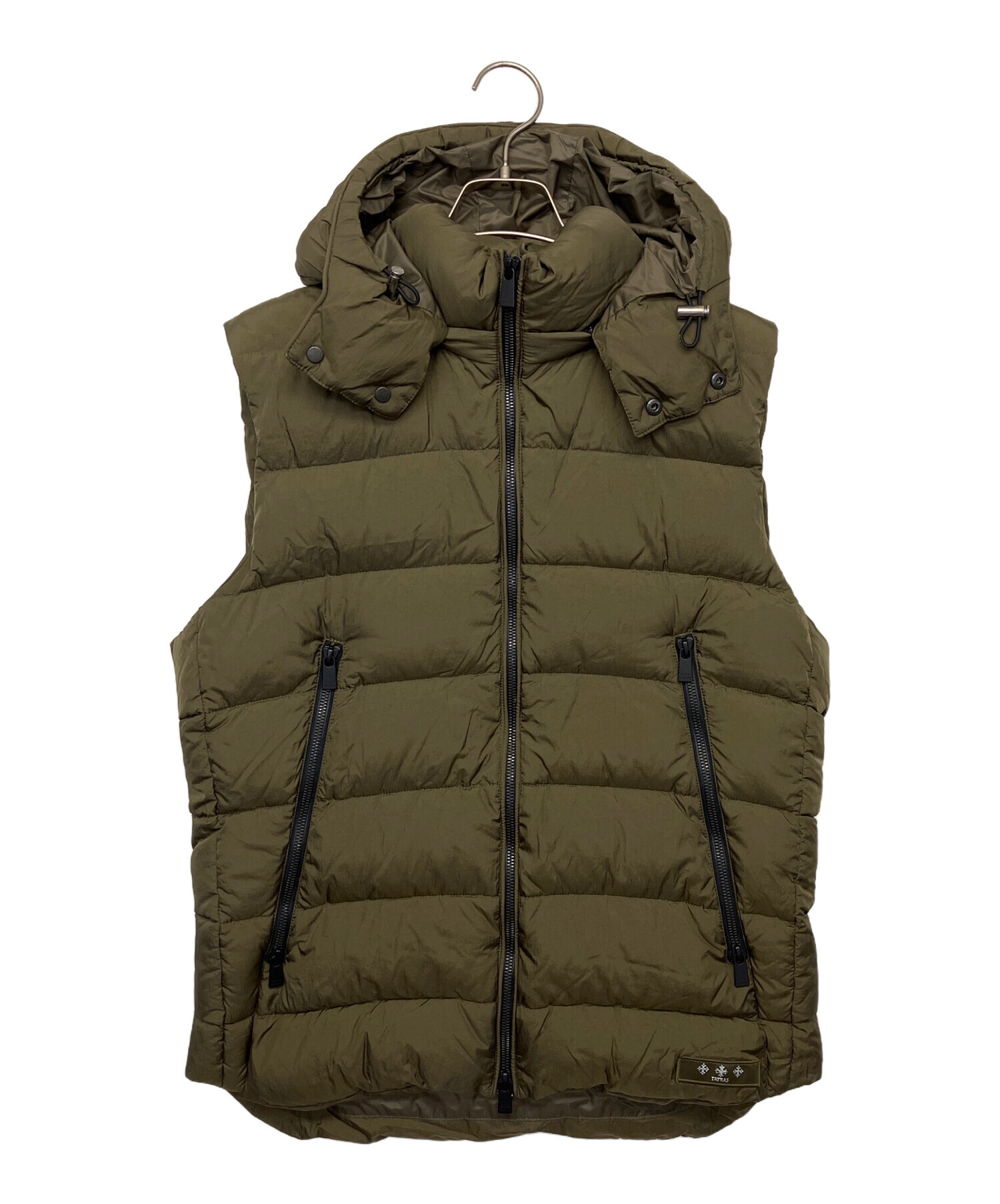 TATRAS フード付きダウンベスト オリーブ 中古・古着通販】TATRAS (タトラス) ダウンベスト オリーブ サイズ:04