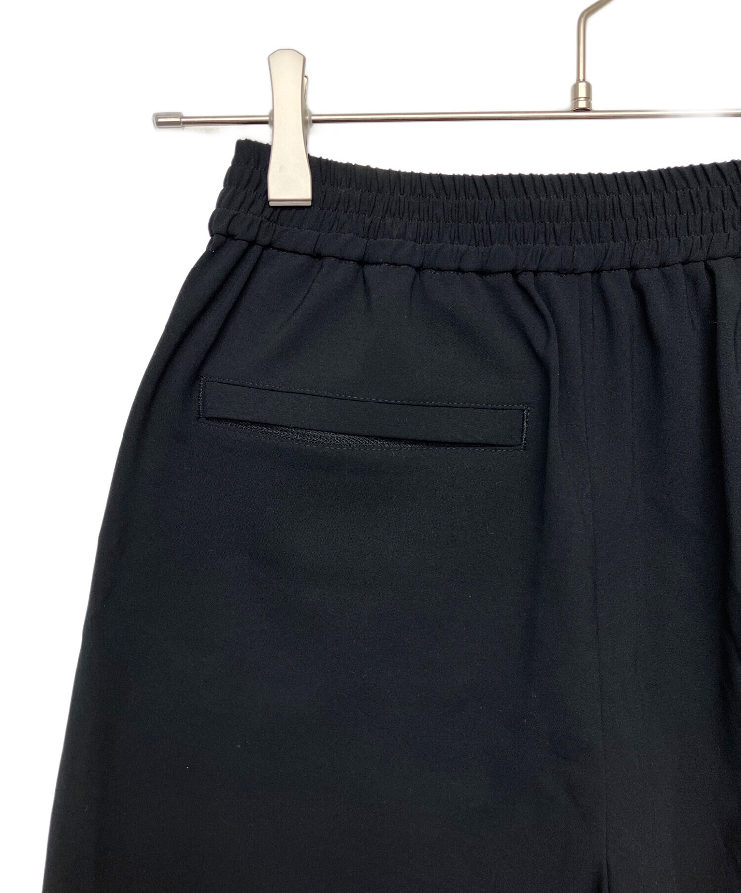 HYKE ブラック ワイドショートパンツ 中古・古着通販】HYKE (ハイク) ショートパンツ ブラック サイズ:S