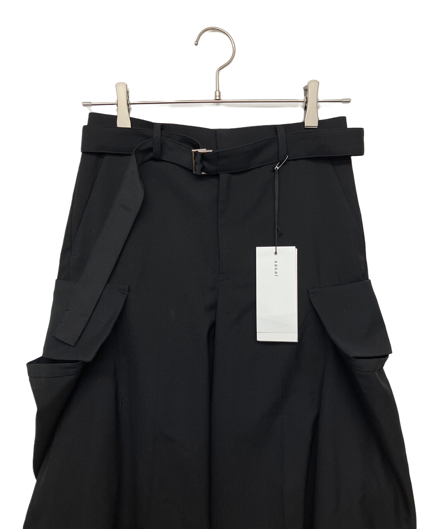 【中古】sacai 22AW ベルテッド ポリエステル カーゴ パンツ　サカイ 中古・古着通販】sacai (サカイ) カーゴスーツパンツ ブラック サイズ