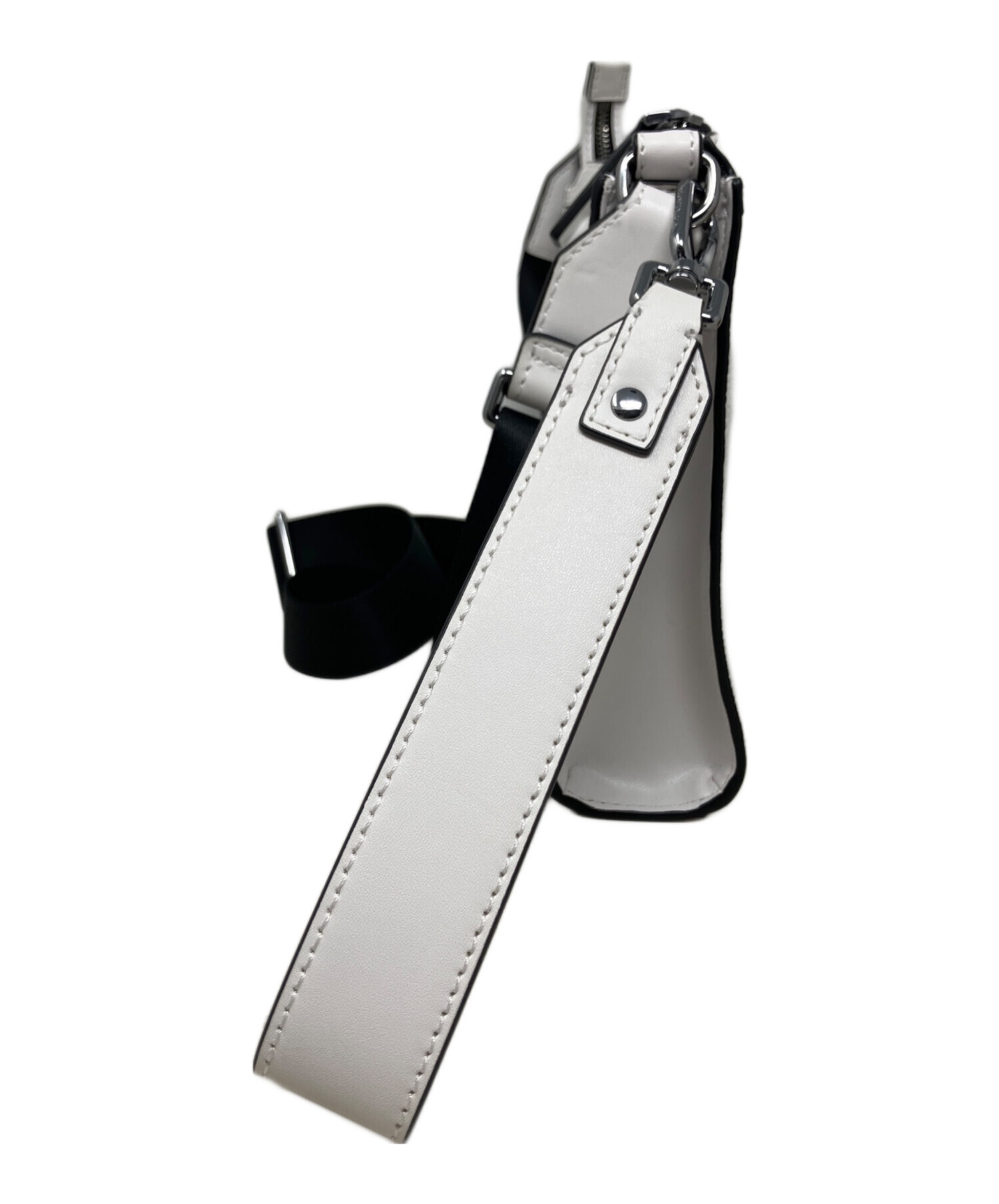 MICHAEL MICHAEL KORS ショルダーバッグ  白 【古着】【中古】【送料無料】 中古・古着通販】MICHAEL KORS (マイケル・コース) ショルダーバッグ