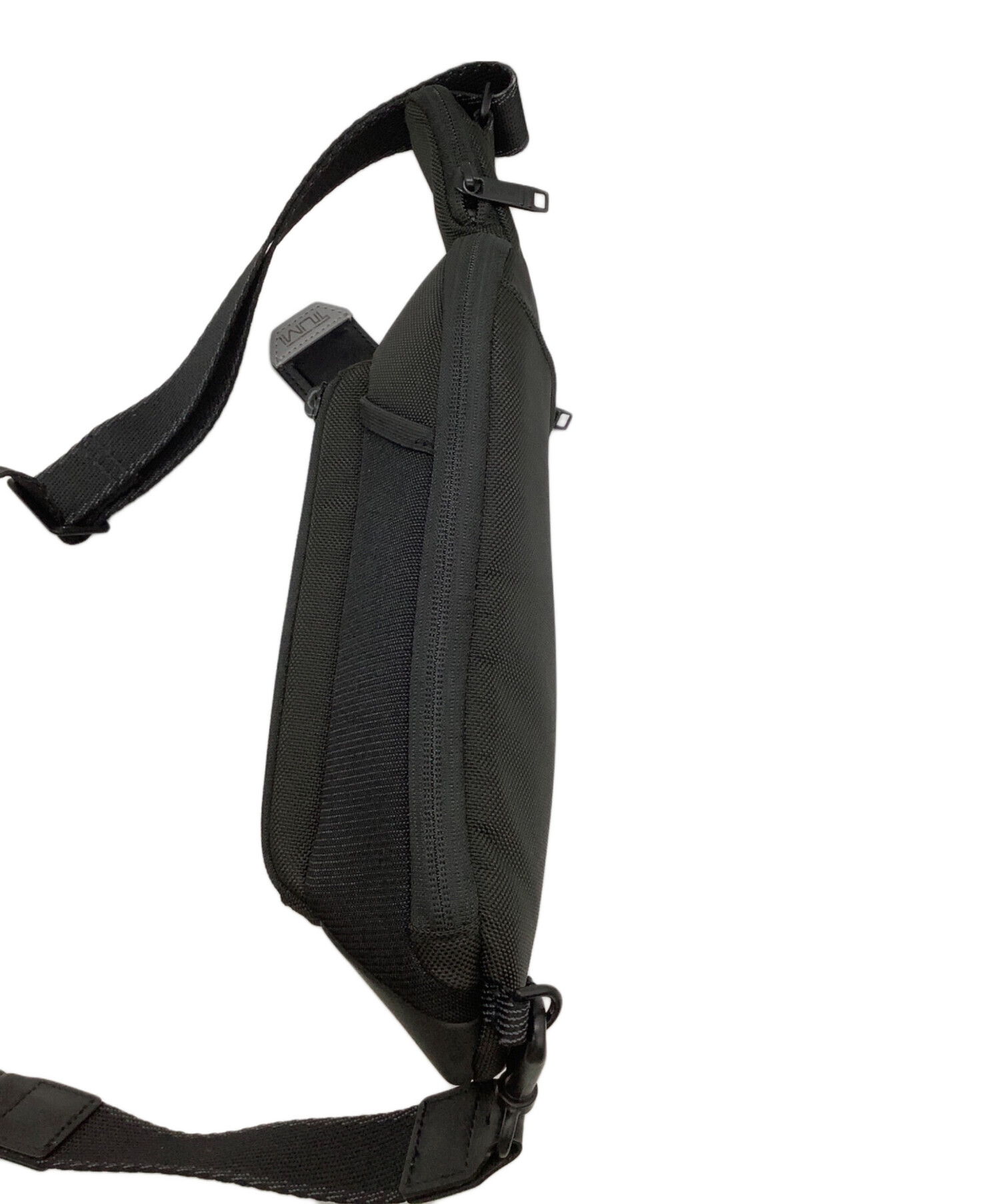 中古・古着通販】TUMI (トゥミ) ボディバッグ ネイビー｜ブランド