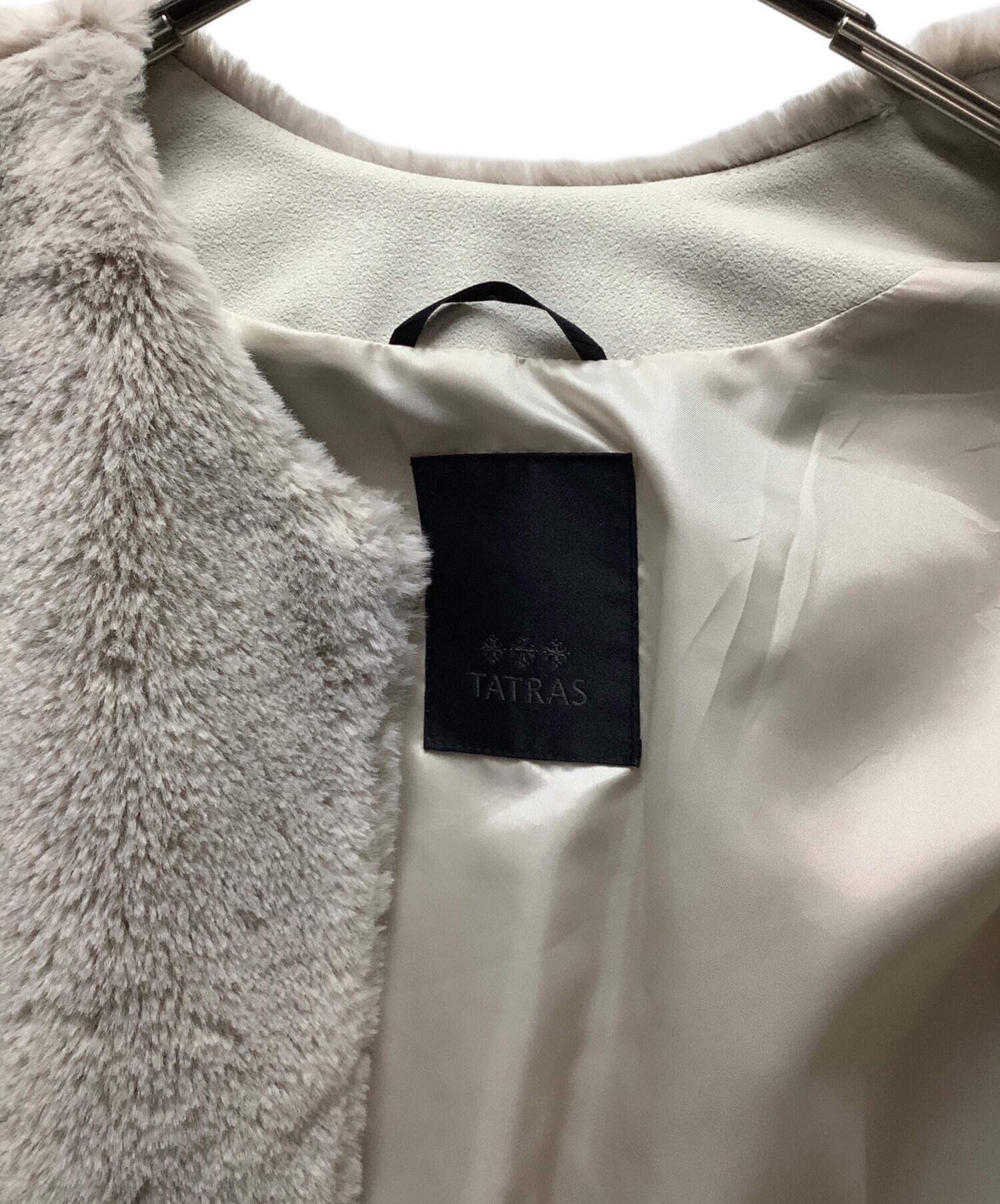 m*）様 TATRAS グレー ロングコート TATRAS - TATRAS レディース ダウンロングコート グレーの通販 by