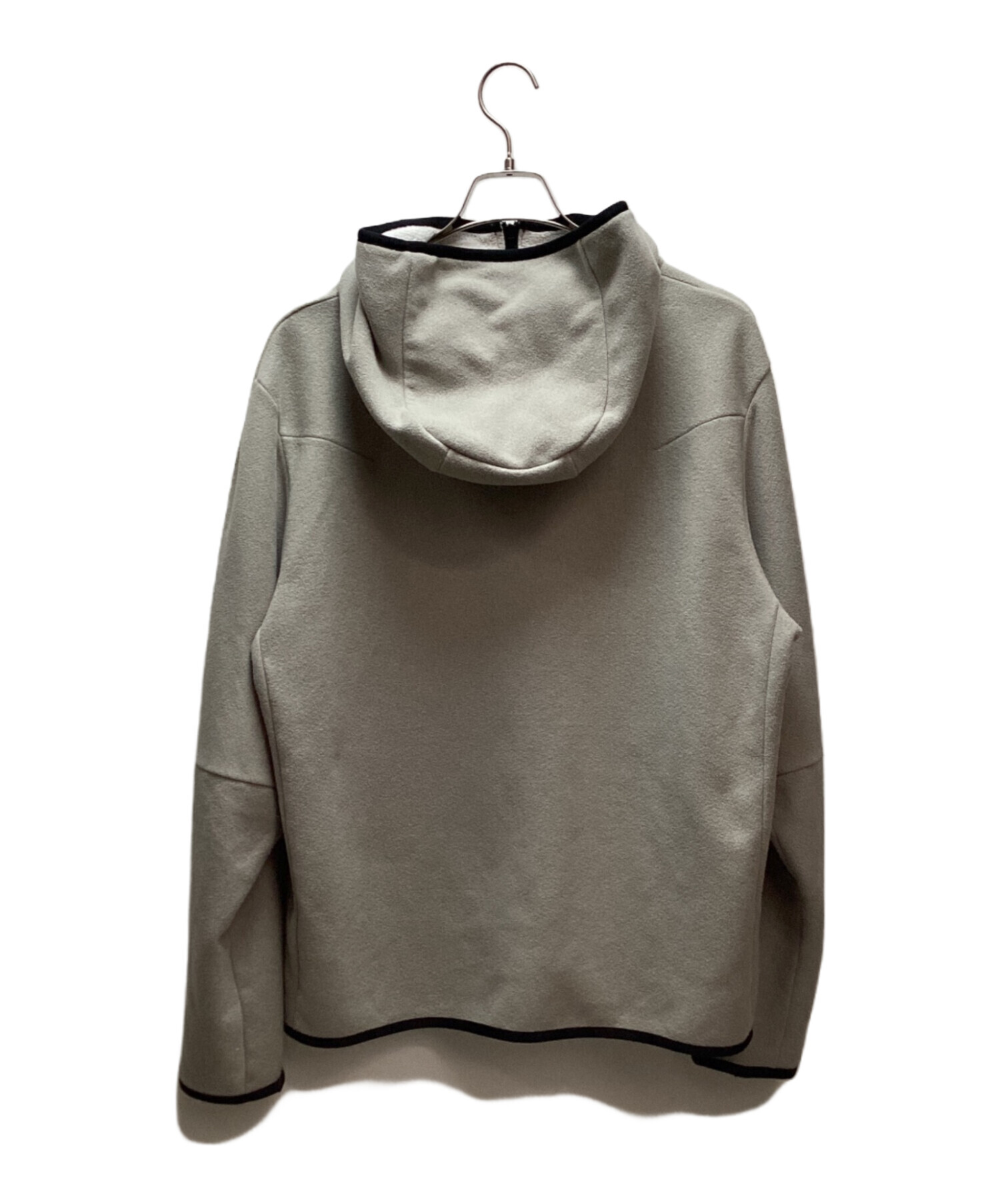 ナイキ テックフリース フルジップ フーディ グレー/ブラック/ベージュ 中古良品 中古・古着通販】NIKE (ナイキ) テックフリース ウインドランナー
