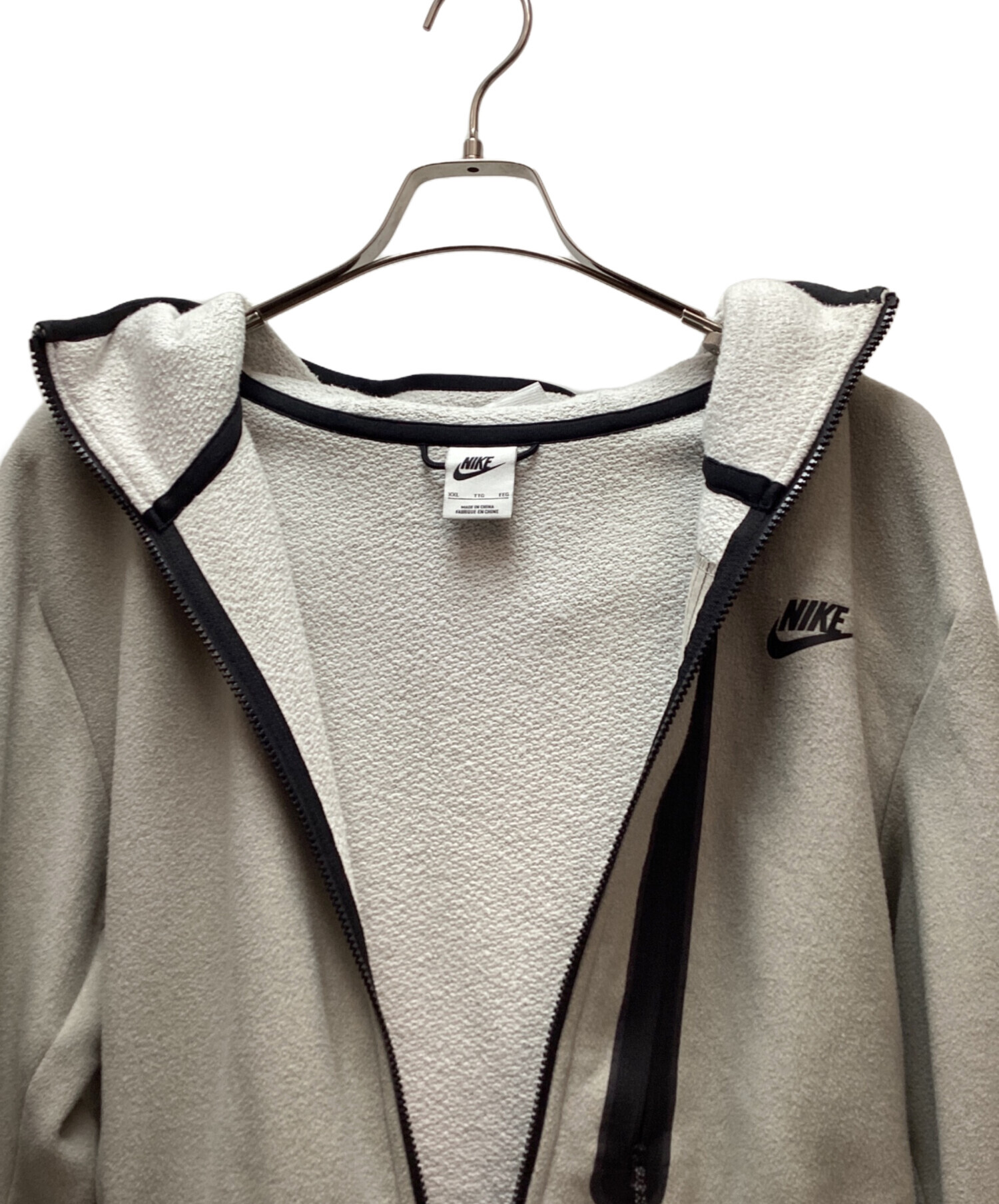 ナイキ テックフリース フルジップ フーディ グレー/ブラック/ベージュ 中古良品 NIKE ／ テック フリース フルジップ パーカー | ナイキ(NIKE