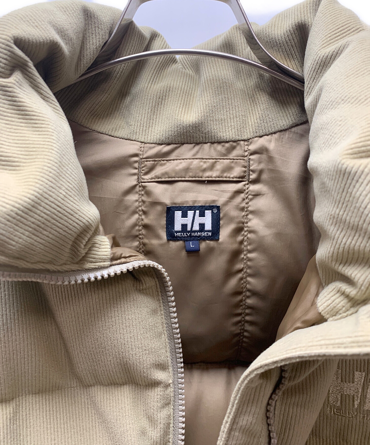 [美品・中古]Helly Hansen ベージュ ダウンジャケットSサイズ 美品・中古]Helly Hansen ベージュ ダウンジャケットSサイズ 美品