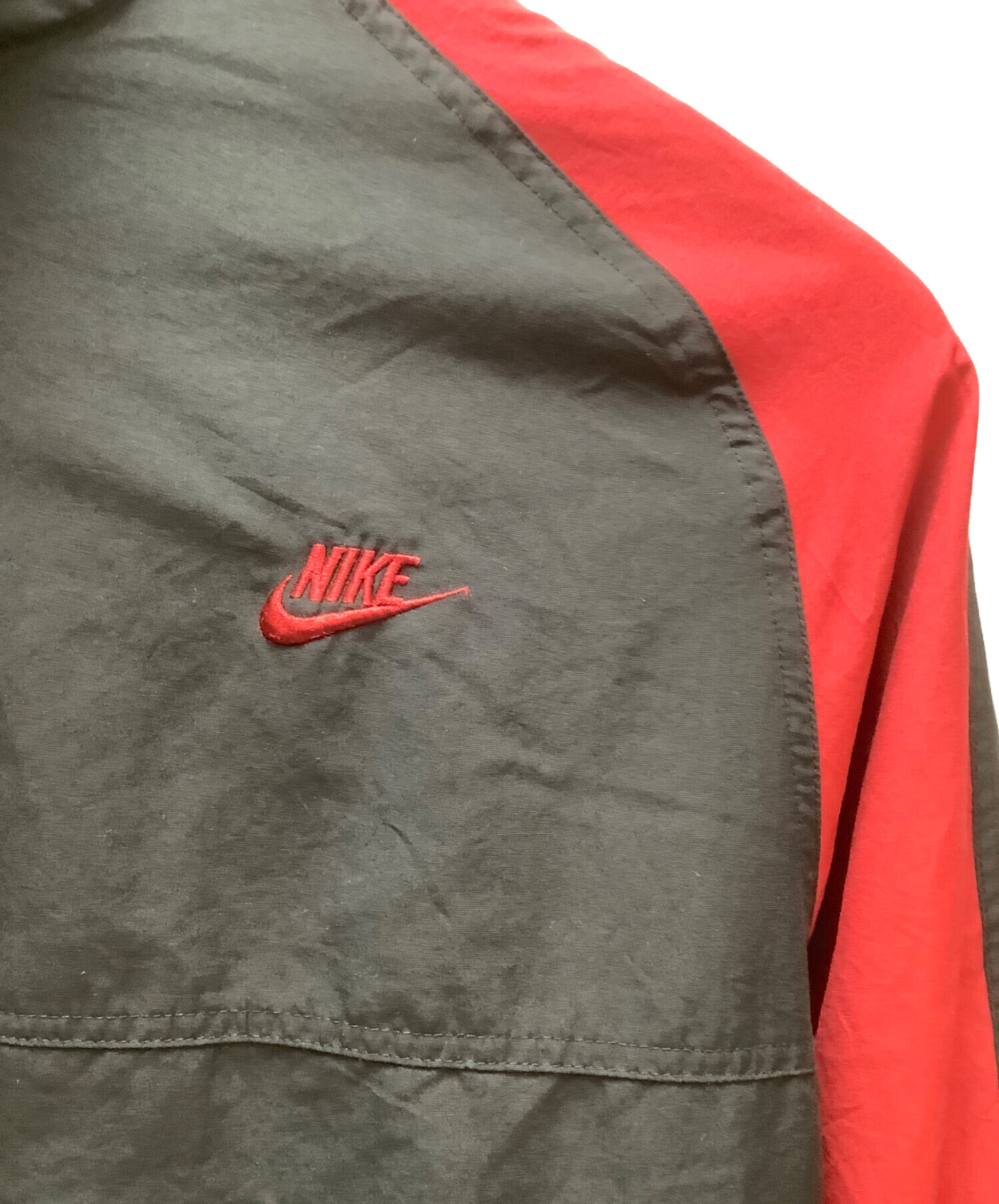 中古・古着通販】NIKE (ナイキ) トラックジャケット ブラック×レッド 