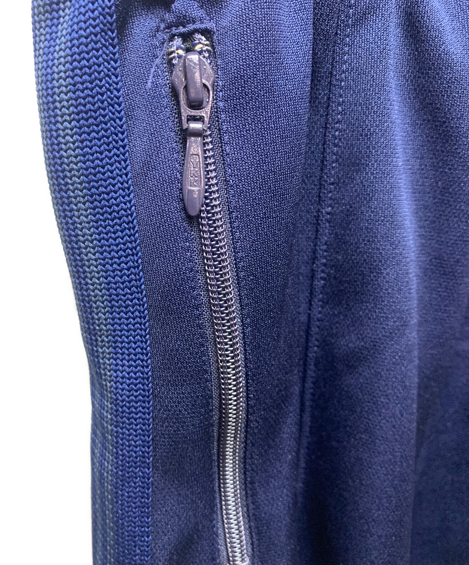 別注 needles studious ヒザデル h.d ネイビー ターコイズ NEEDLES × STUDIOUS 別注トラックパンツ “ターコイズブルー”が発売