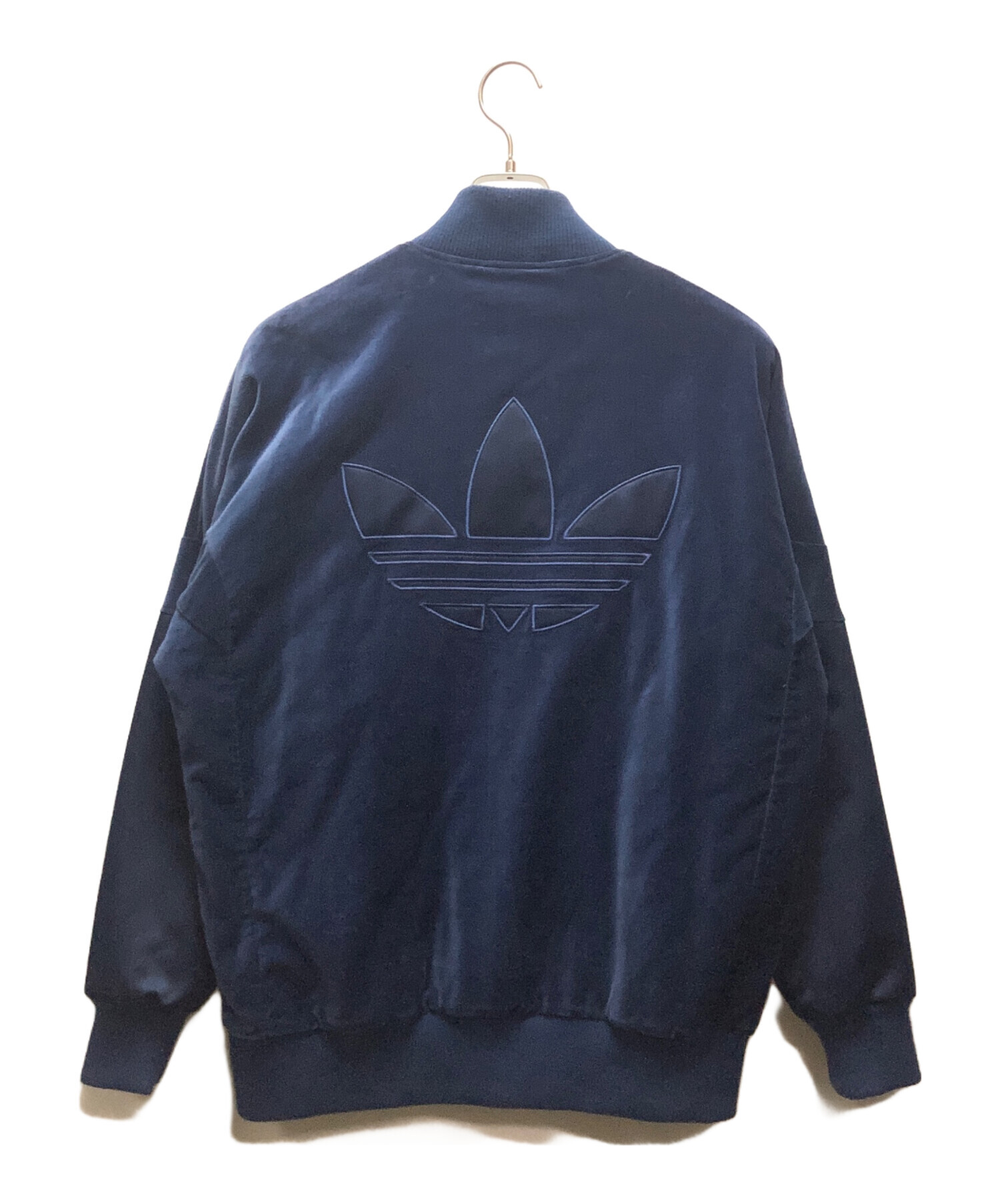 古着　 アディダス　スタジャン　ワンポイント　ネイビー　レザー 中古・古着通販】adidas (アディダス) スタジャン ネイビー｜ブランド