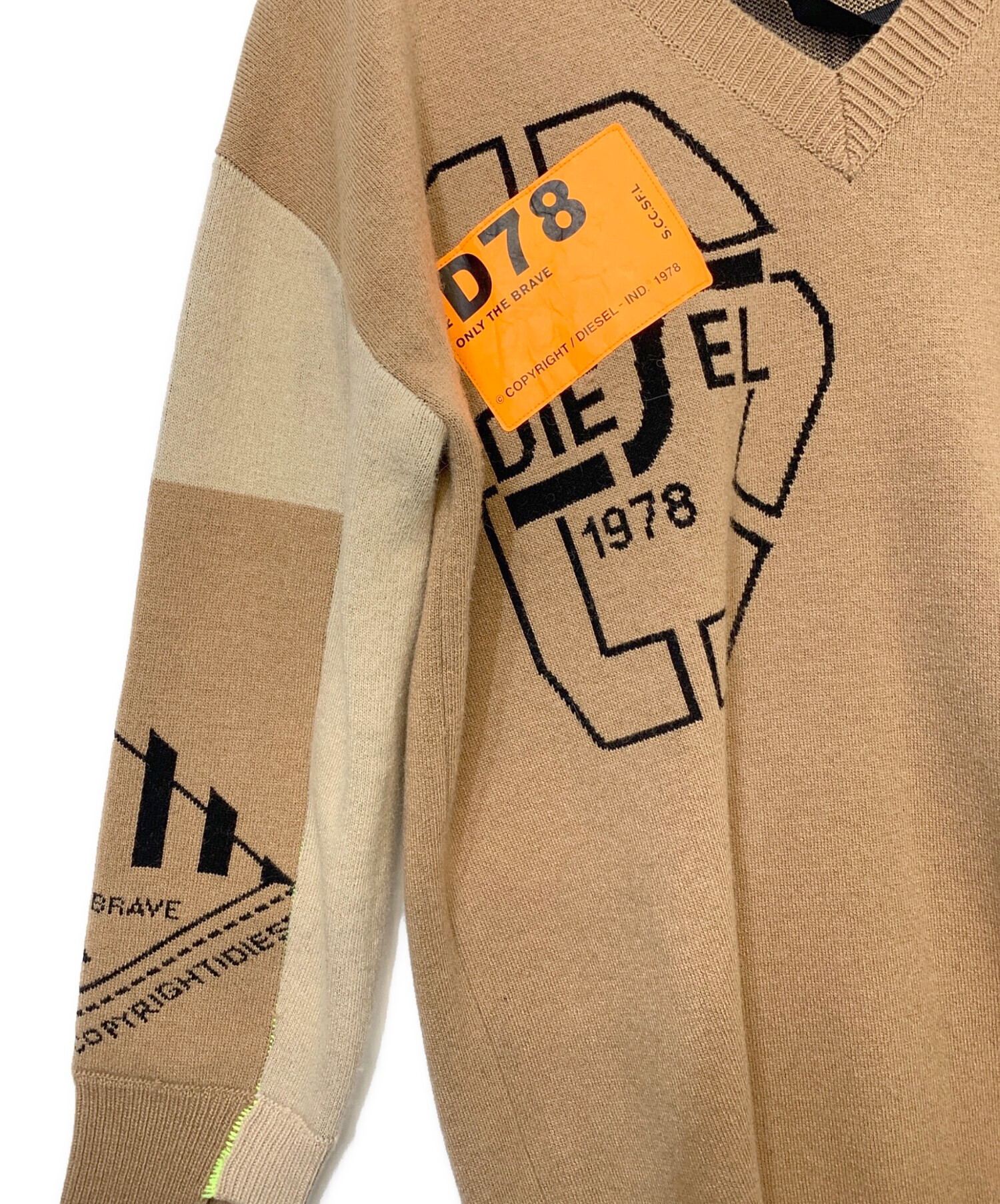 【即完】ディーゼル DIESEL ハイゲージニット　メンズ ベージュ コムドット 即完】ディーゼル DIESEL ハイゲージニットメンズ ベージュ コムドット