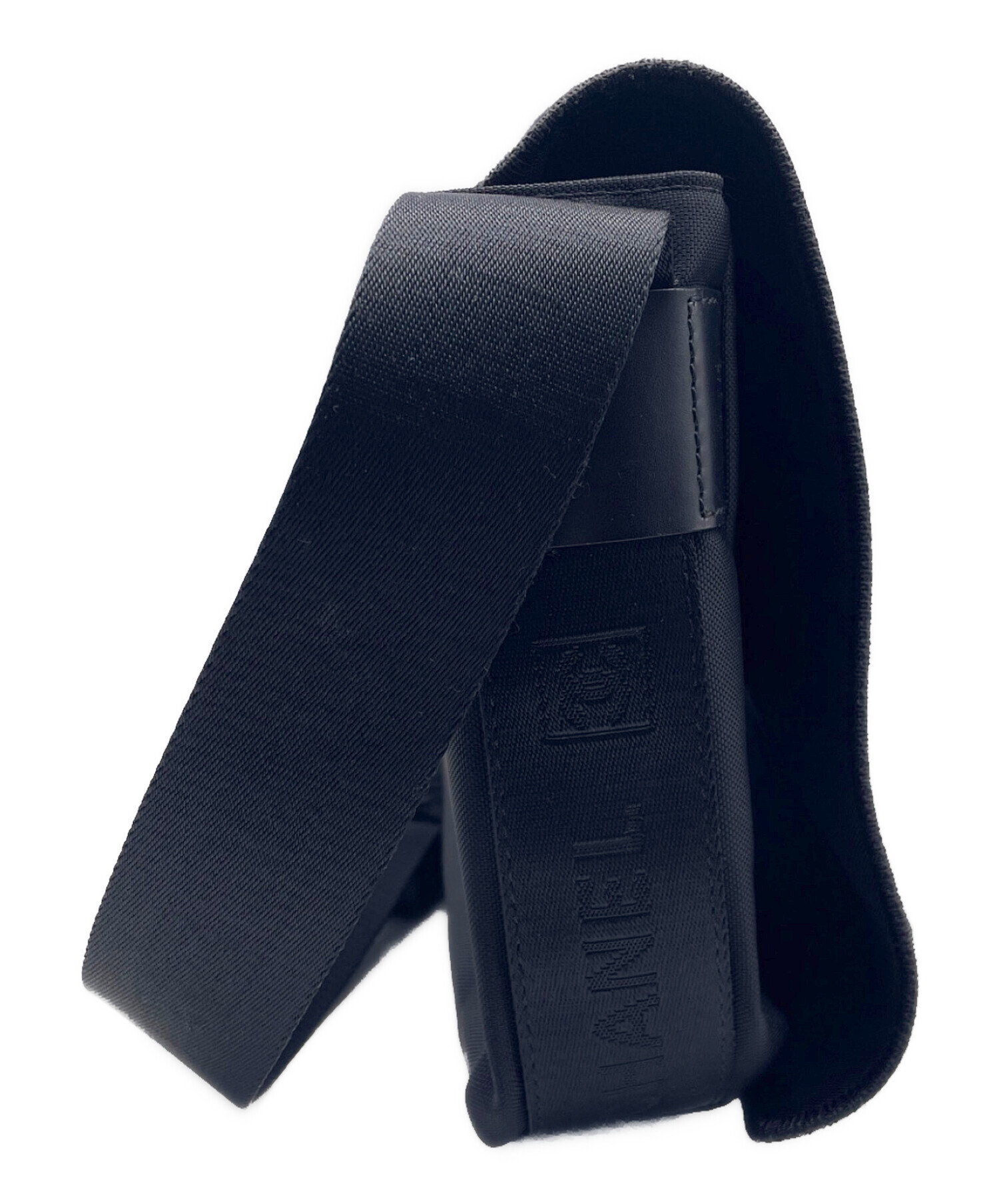 CHANEL ブラック メッセンジャーバッグ 中古・古着通販】CHANEL (シャネル) メッセンジャーバッグ ブラック