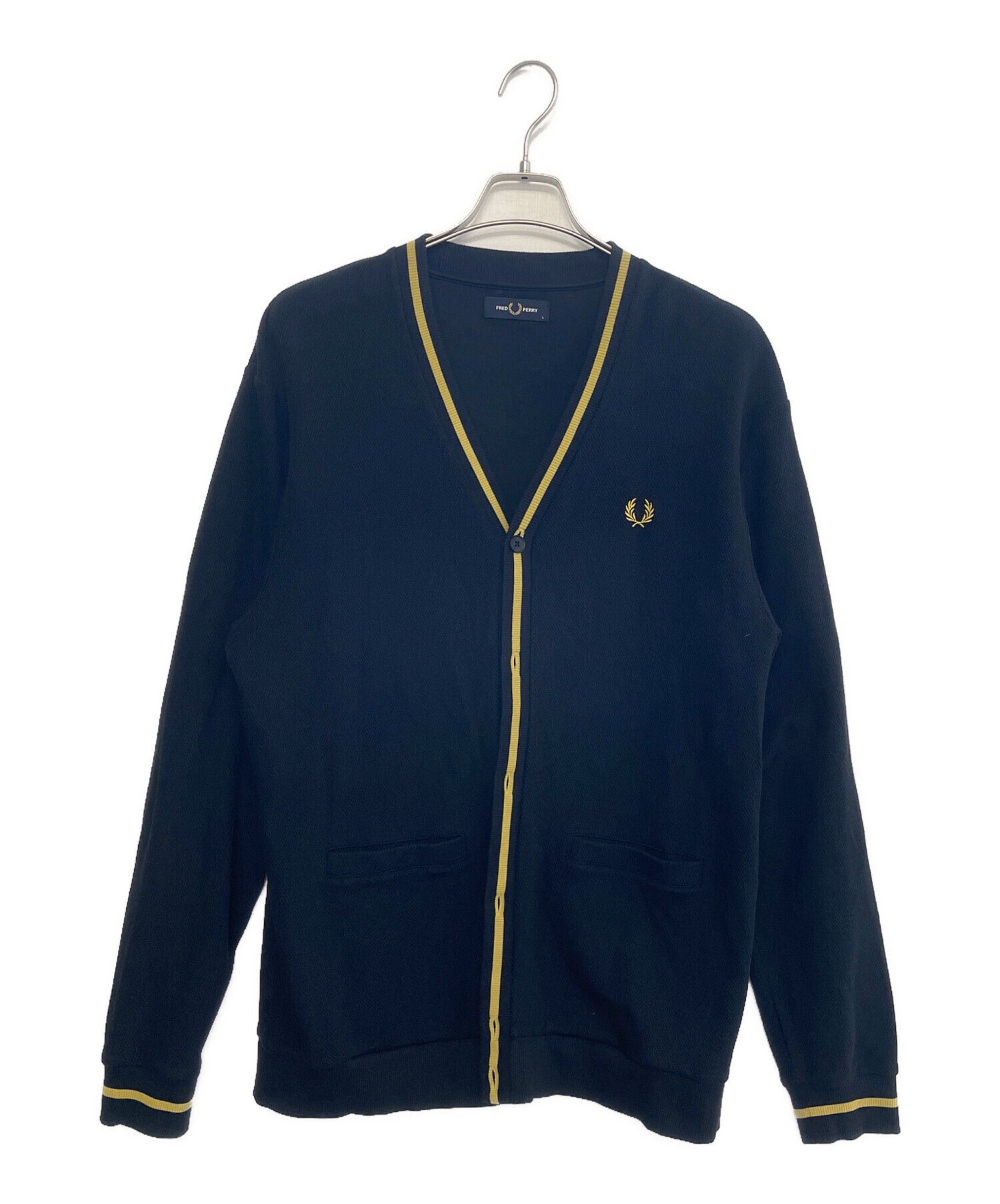 中古・古着通販】FRED PERRY (フレッドペリー) 厚手カーディガン 中古・古着通販】FRED PERRY (フレッドペリー) 厚手カーディガン