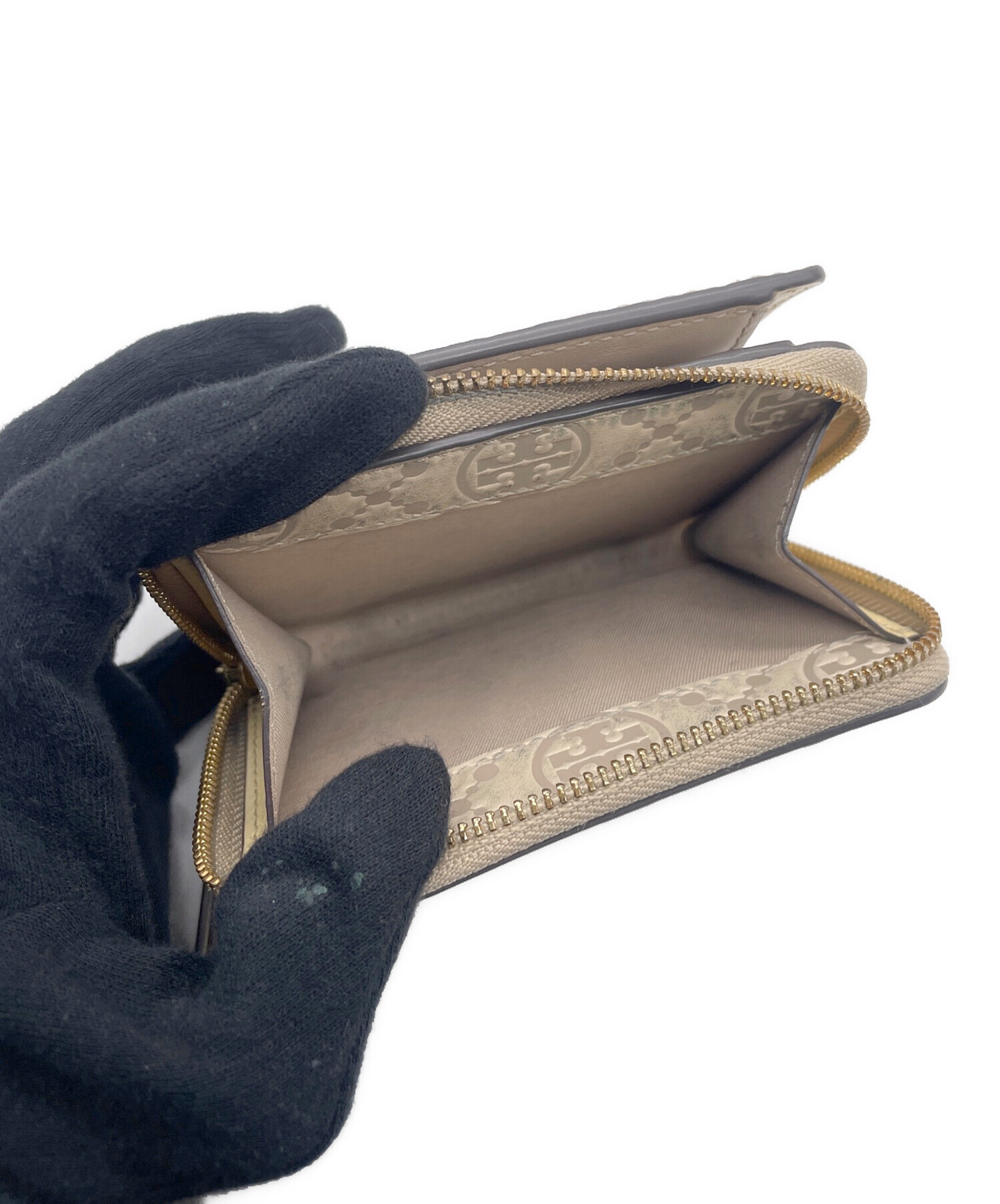 中古・古着通販】TORY BURCH (トリーバーチ) 2つ折り財布 ライトグレー