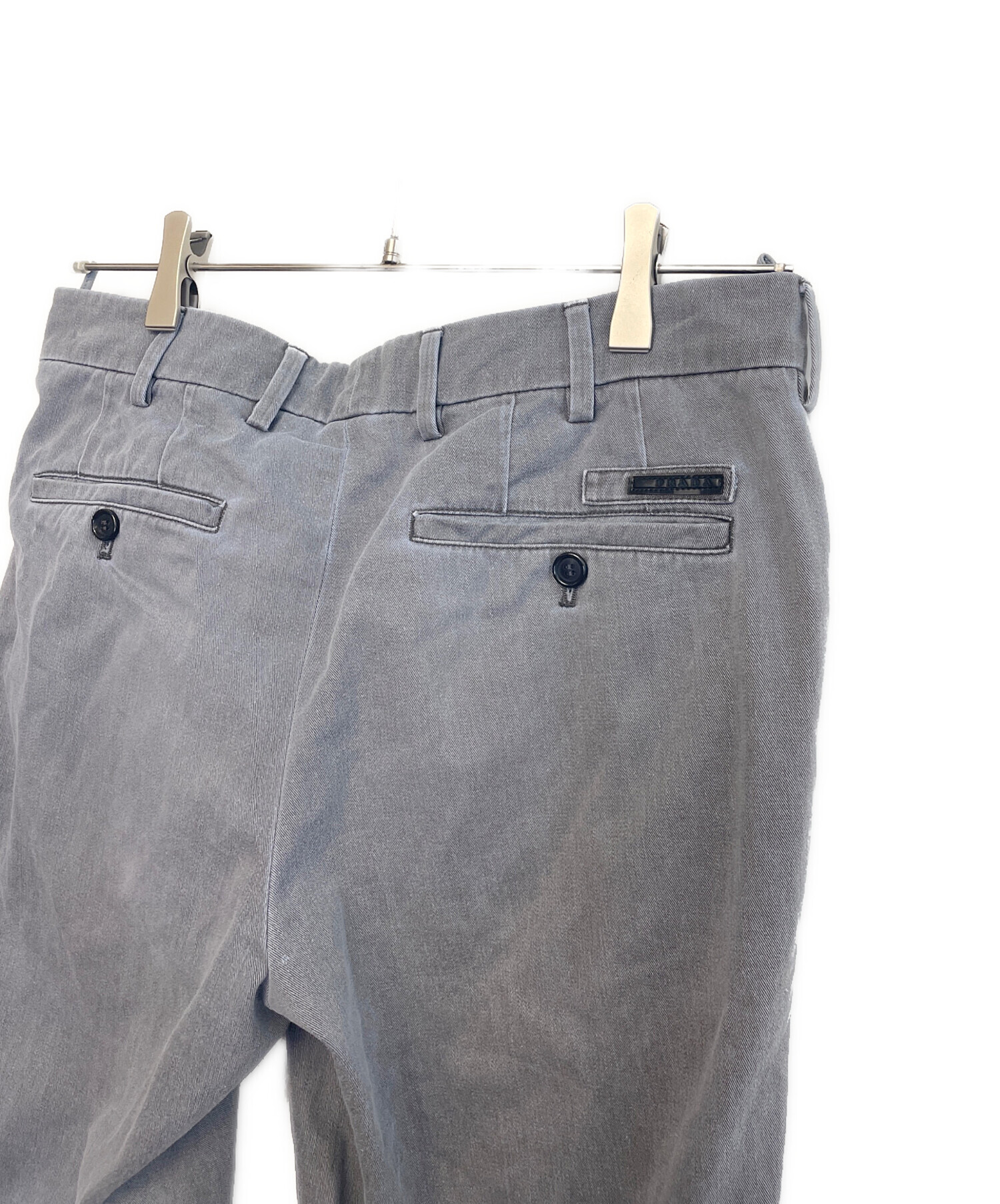 中古・古着通販】PRADA (プラダ) パンツ グレー サイズ:44｜ブランド