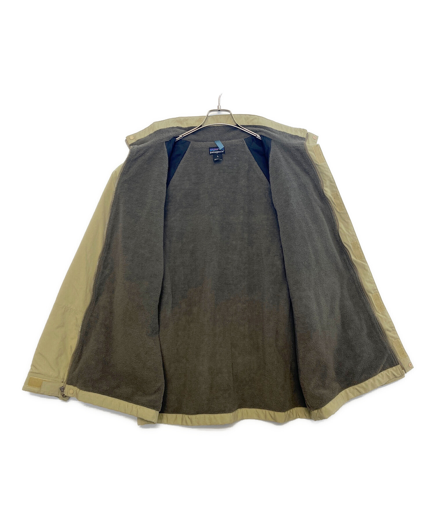 中古・古着通販】Patagonia (パタゴニア) ESCAPE JACKET カーキ サイズ 中古・古着通販】Patagonia (パタゴニア) ESCAPE JACKET カーキ サイズ