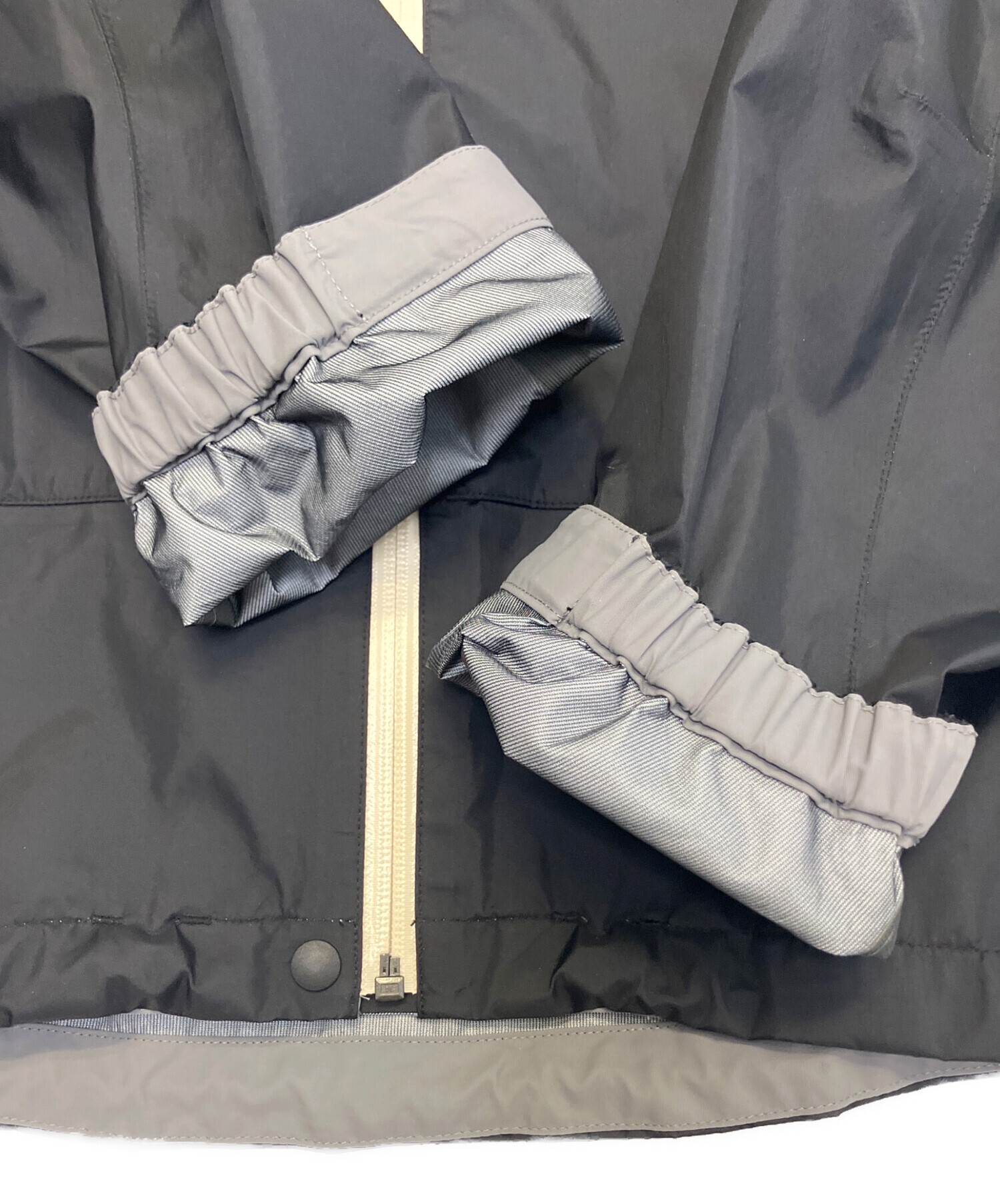 中古・古着通販】mont-bell (モンベル) マウンテンパーカー ブラック