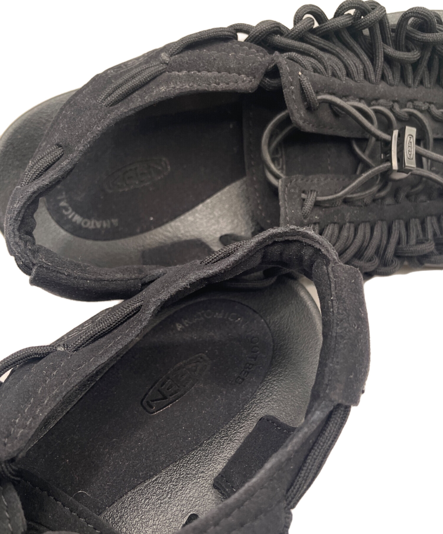 中古・古着通販】KEEN (キーン) UNEEK ブラック サイズ:27.5｜ブランド