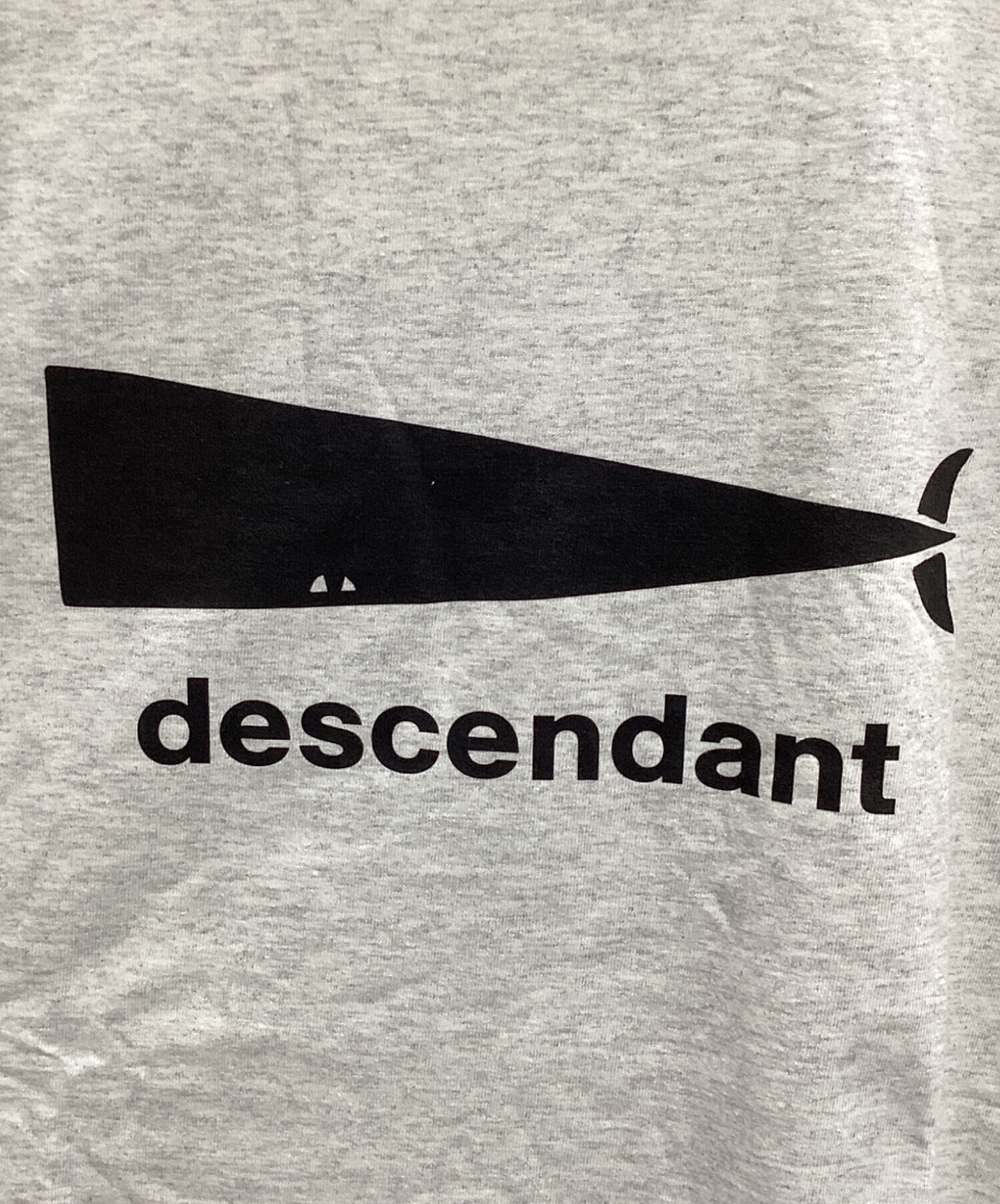 DESCENDANT ロゴ Tシャツ グレー サイズ3 中古・古着通販】DESCENDANT (ディセンダント) Tシャツ グレー サイズ