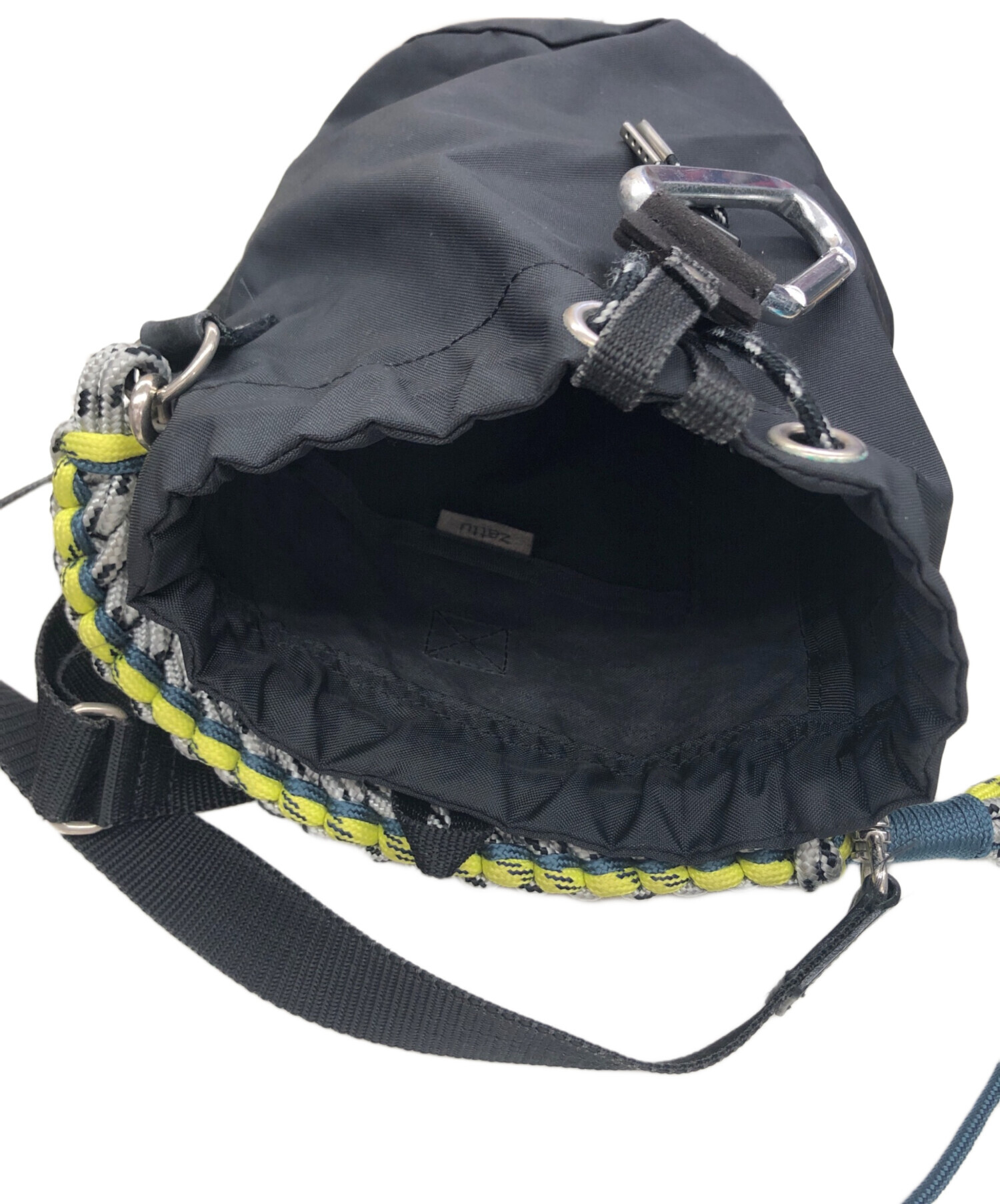 中古・古着通販】zattu (ザッツ) ショルダー巾着バッグ ブラック 