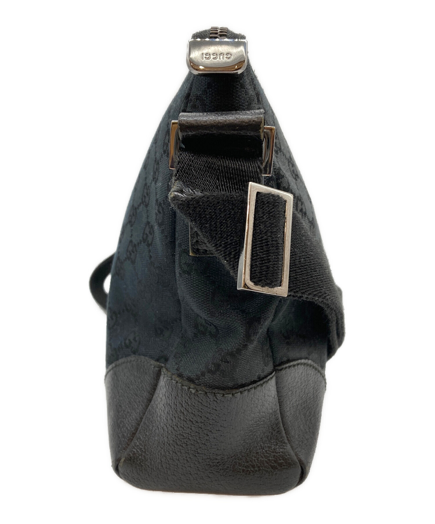 Gucci パッチ付きショルダーバッグ 中古・古着通販】GUCCI (グッチ) ショルダーバッグ ブラック｜ブランド