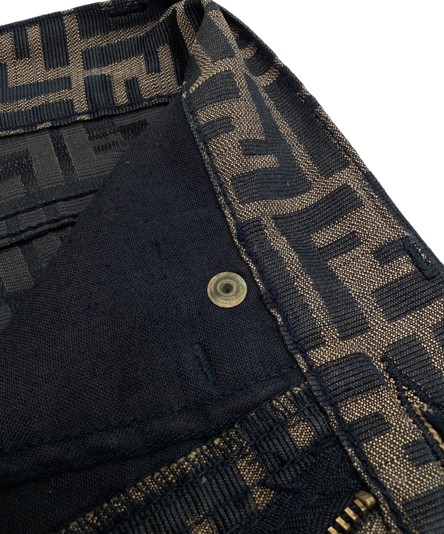 FENDI Jeans フェンディ パンツ ブラウン ナイロン 42 イタリア製　全長約90ｃｍ 中古・古着通販】FENDI (フェンディ) パンツ ブラウン サイズ:42