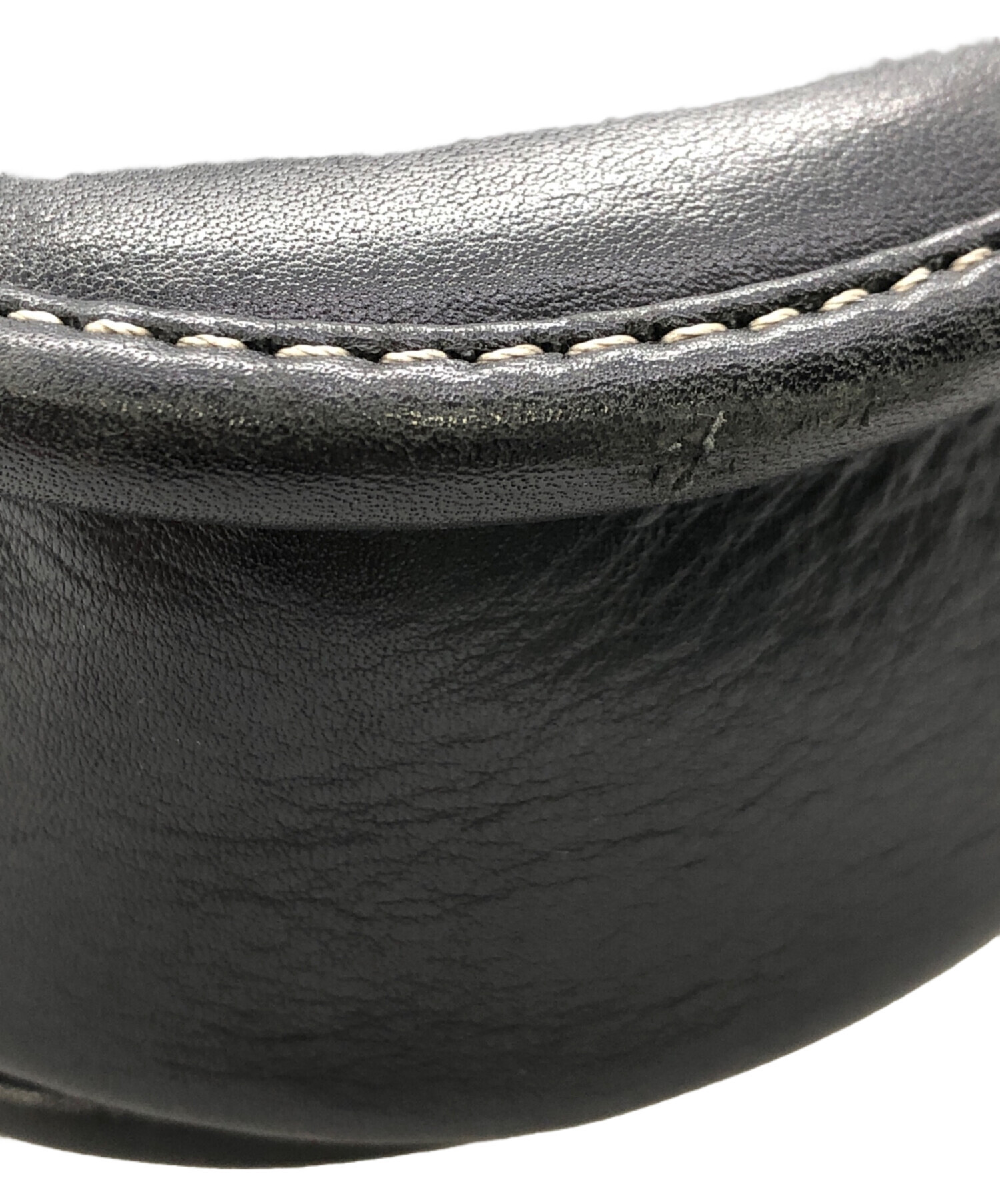 セリーヌ CELINE ロゴ ショルダーバッグ ナイロン ブラック 中古 新入荷 OB2830 セリーヌ CELINE ロゴショルダーバッグ ブラック キャンバス メンズ