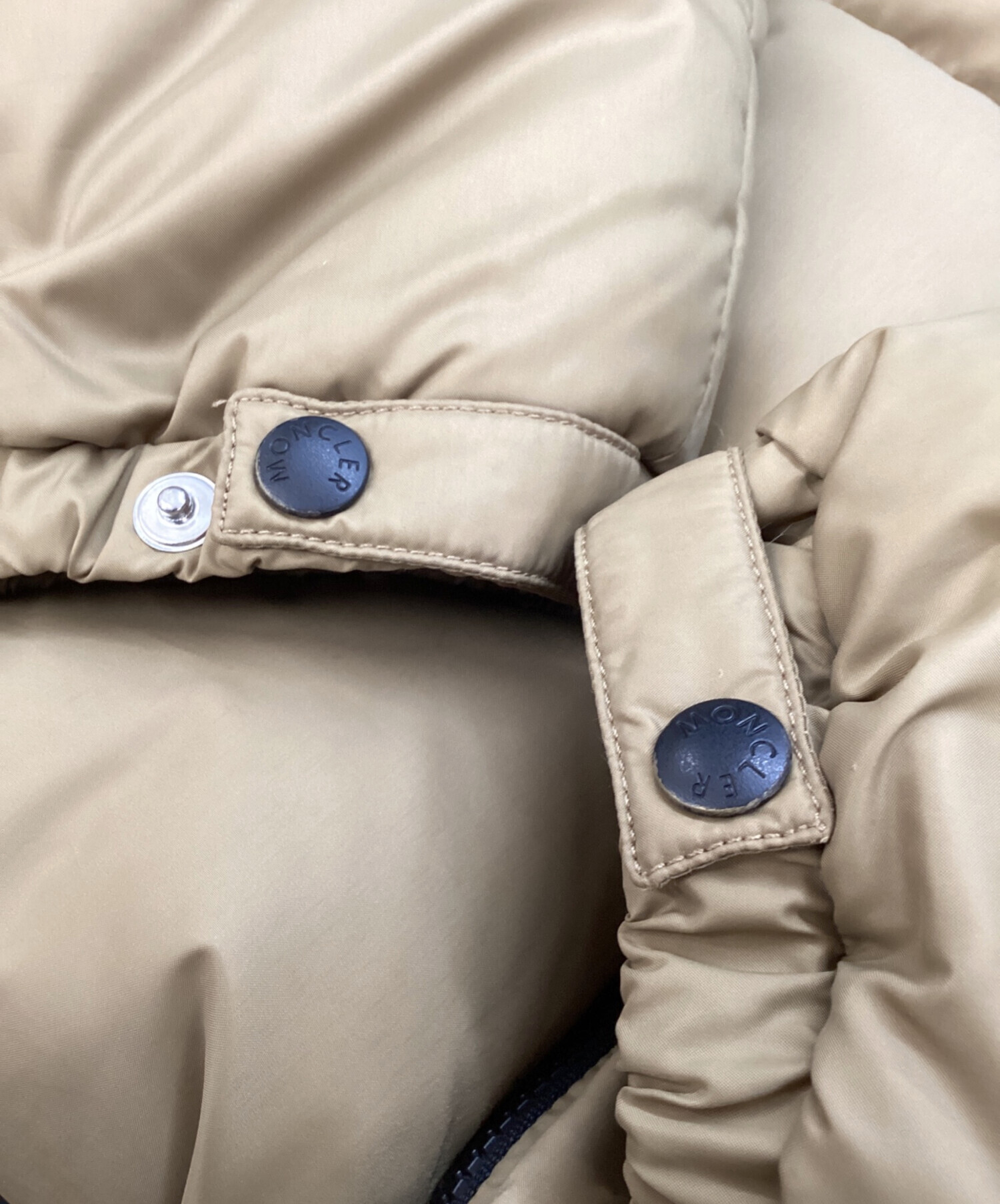 MONCLER 2 AGATE ライトダウンジャケット ベージュ 中古・古着通販】MONCLER (モンクレール) ダウンジャケット ベージュ