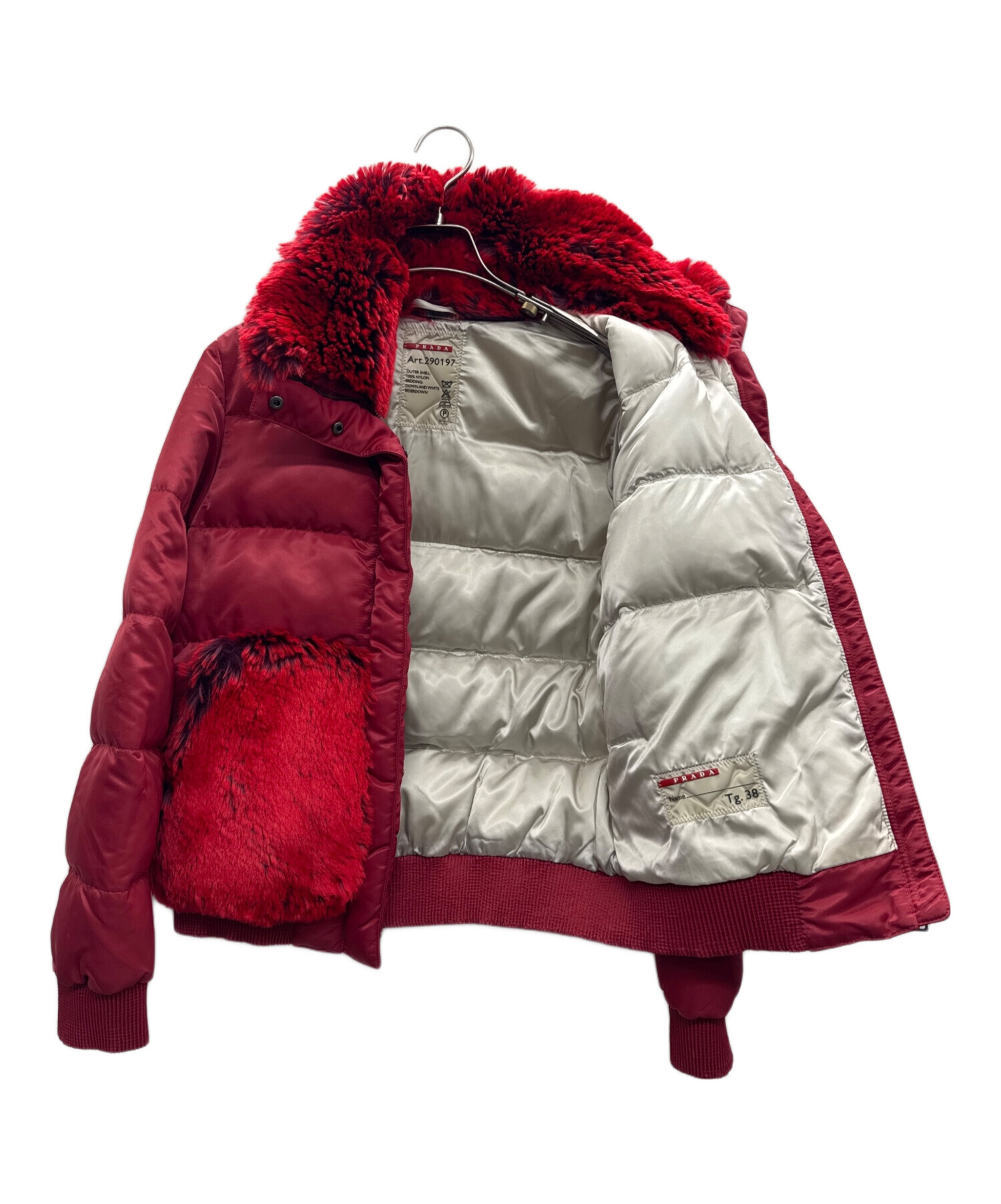 中古・古着通販】PRADA (プラダ) ファー付ダウンジャケット レッド