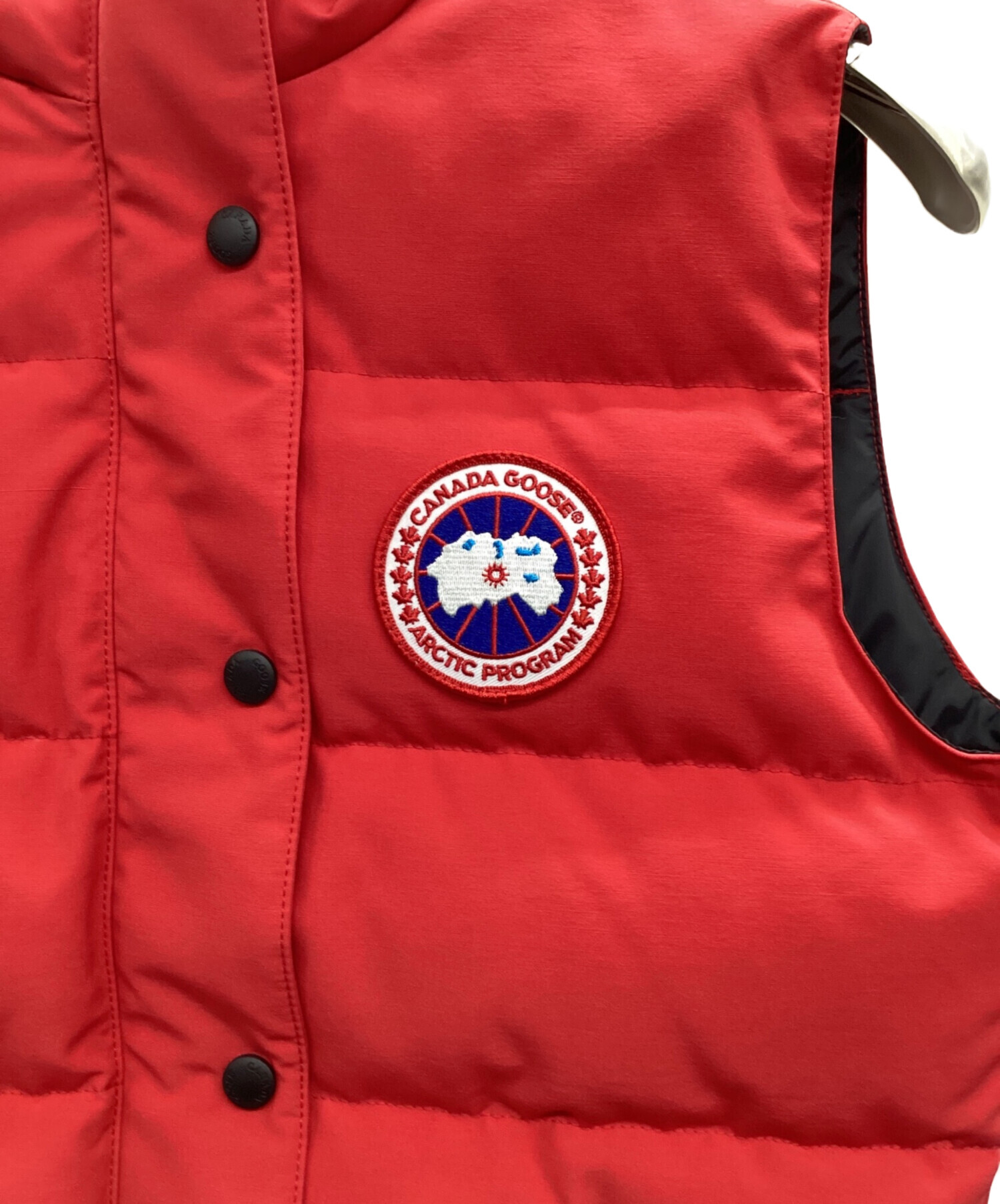 中古・古着通販】CANADA GOOSE (カナダグース) ダウンベスト レッド