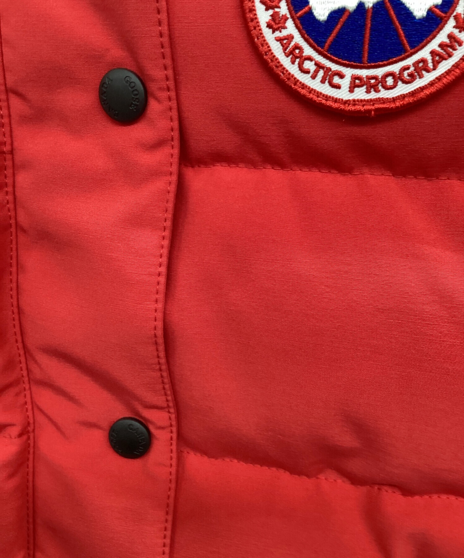 中古・古着通販】CANADA GOOSE (カナダグース) ダウンベスト レッド