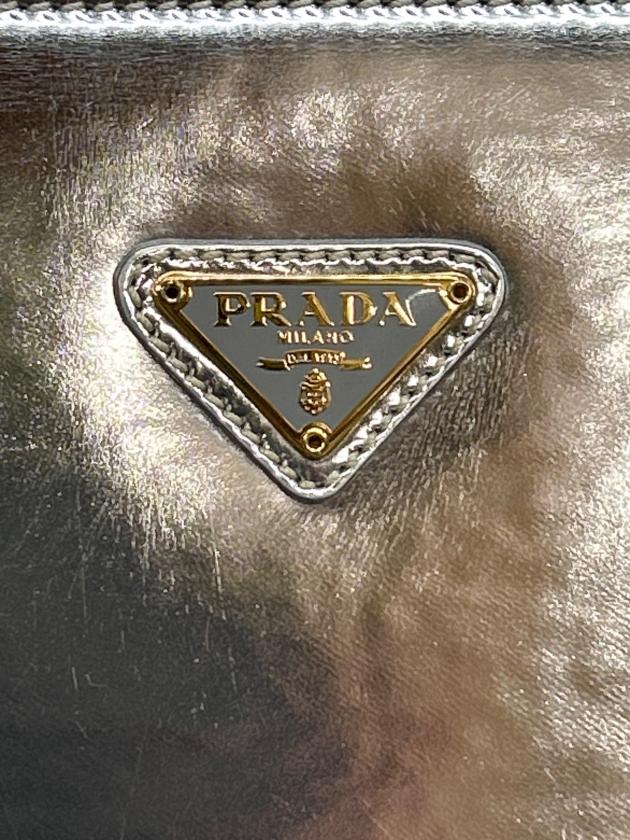 中古・古着通販】PRADA (プラダ) クラッチバッグ シルバー｜ブランド