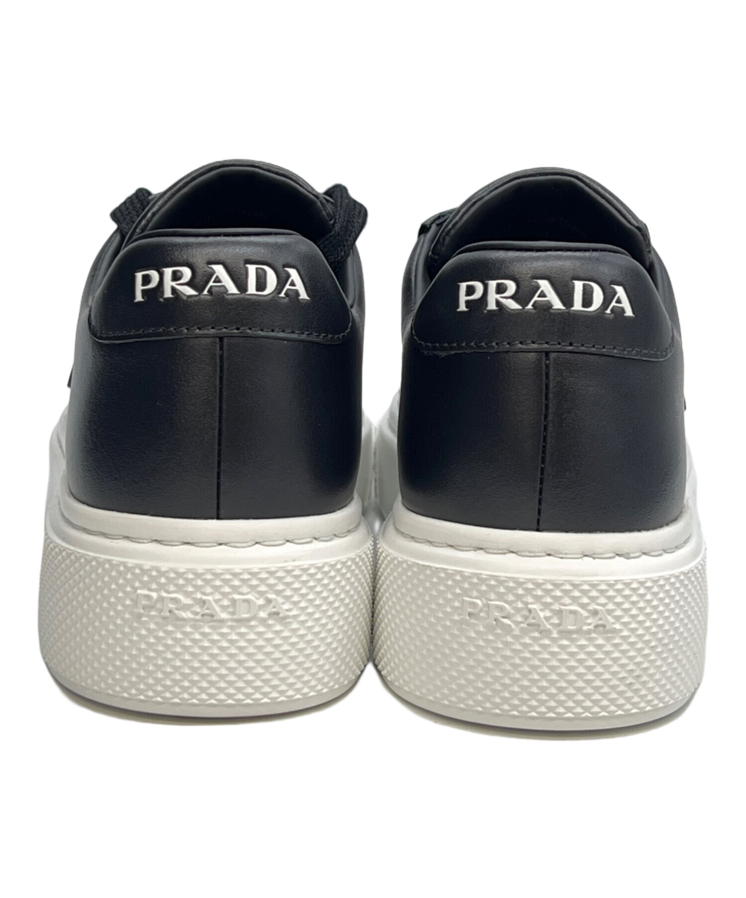 中古・古着通販】PRADA (プラダ) ローカットスニーカー ブラック