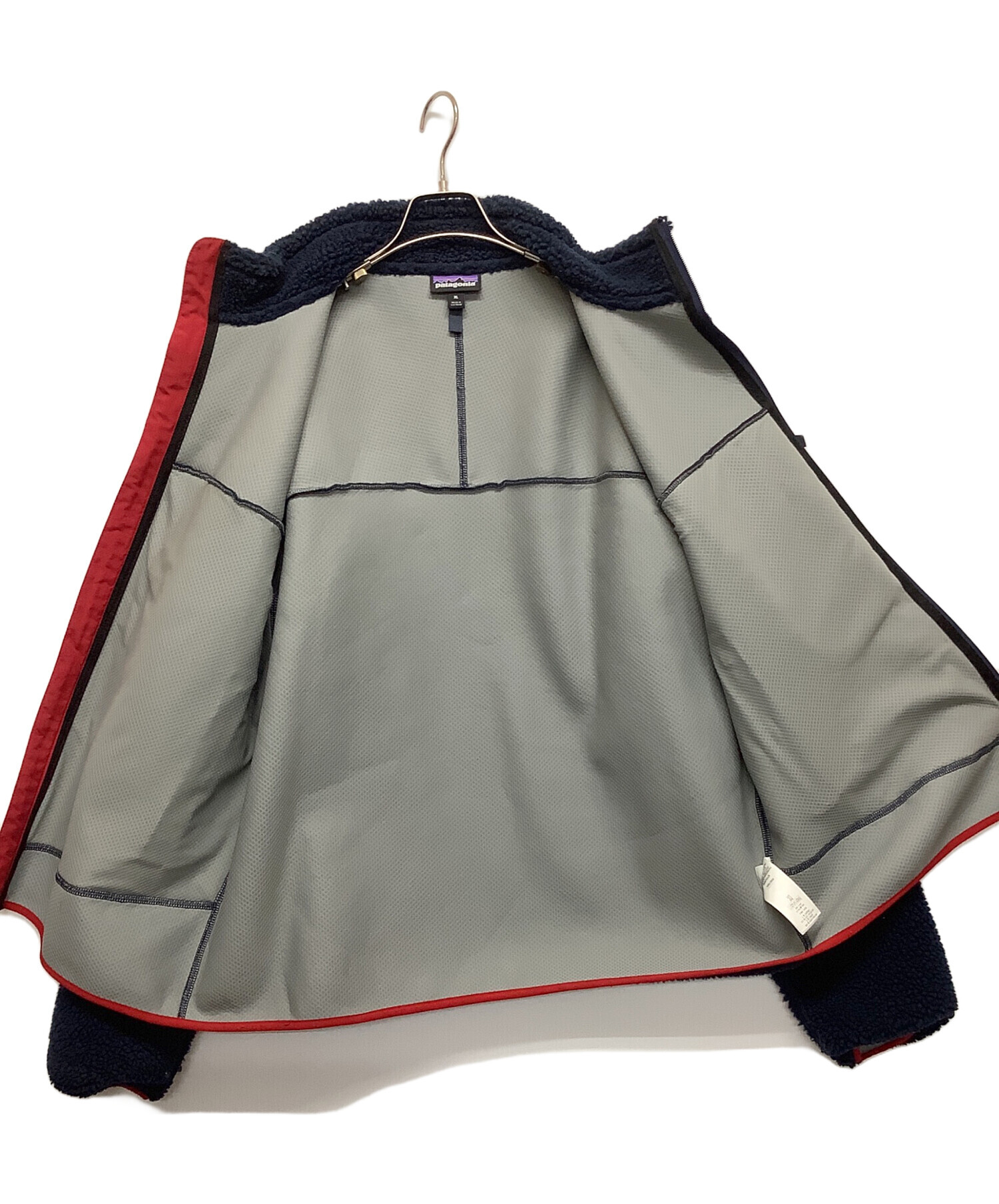 【新品】patagoniaボアジャケット5〜7歳 中古・古着通販】Patagonia (パタゴニア) ボアジャケット ネイビー