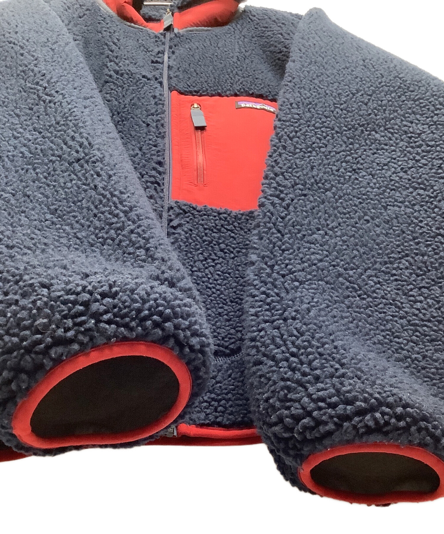 【新品】patagoniaボアジャケット5〜7歳 中古・古着通販】Patagonia (パタゴニア) ボアジャケット ネイビー