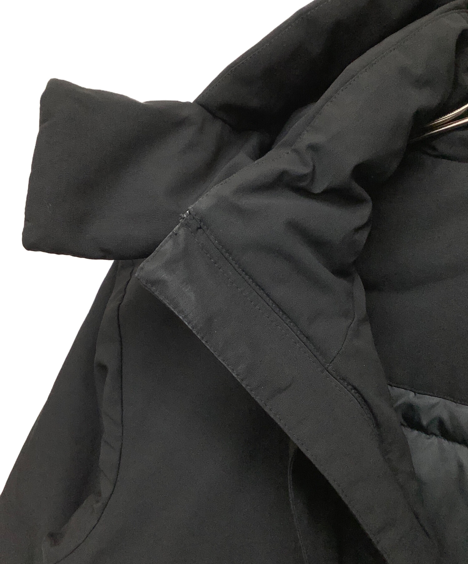   ブラックダウンジャケット　S ブラック中古 中古・古着通販】GUESS (ゲス) ダックダウン ジャケット ブラック