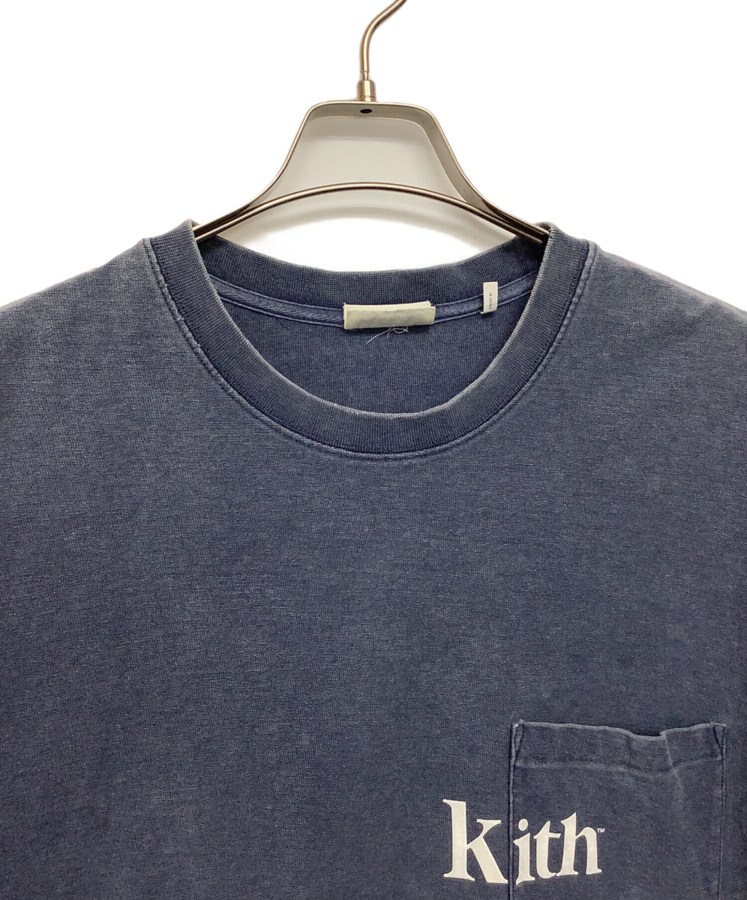 中古・古着通販】KITH (キス) ロゴ入りポケットTシャツ ネイビー 