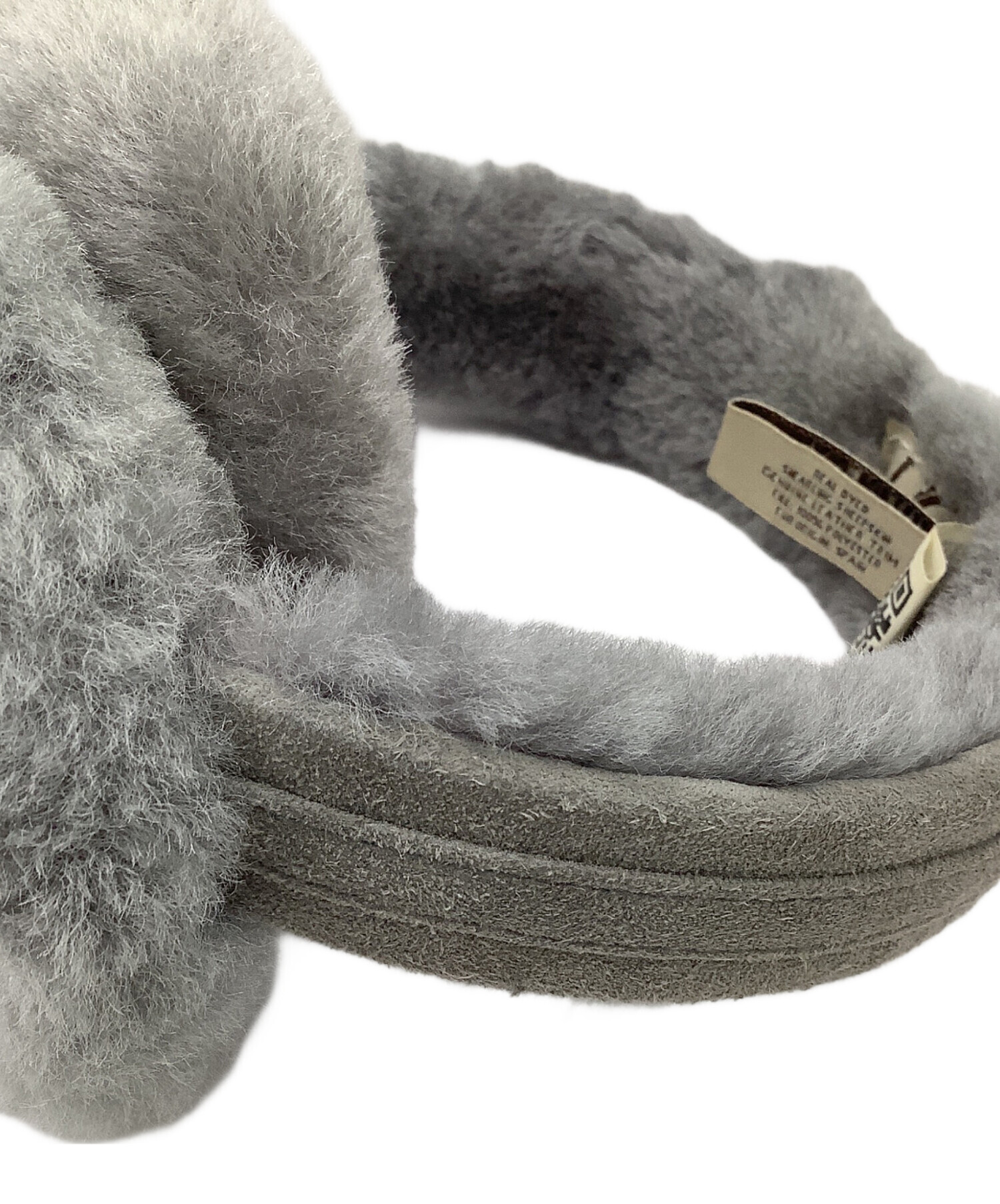 未使用★UGGイヤーマフ★ UGG（アグ） 【並行輸入品】 イヤーマフ SHEEPSKIN EMBROIDERY EARMUFF