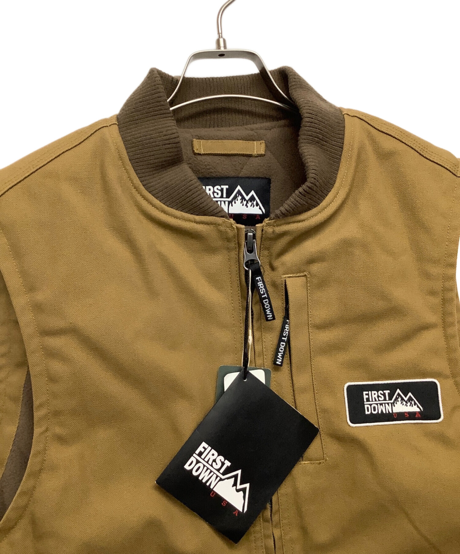 FIRST DOWN フィッシングベスト M ベージュ 中古・古着通販】FIRST DOWN (ファーストダウン) 難燃ダックベスト
