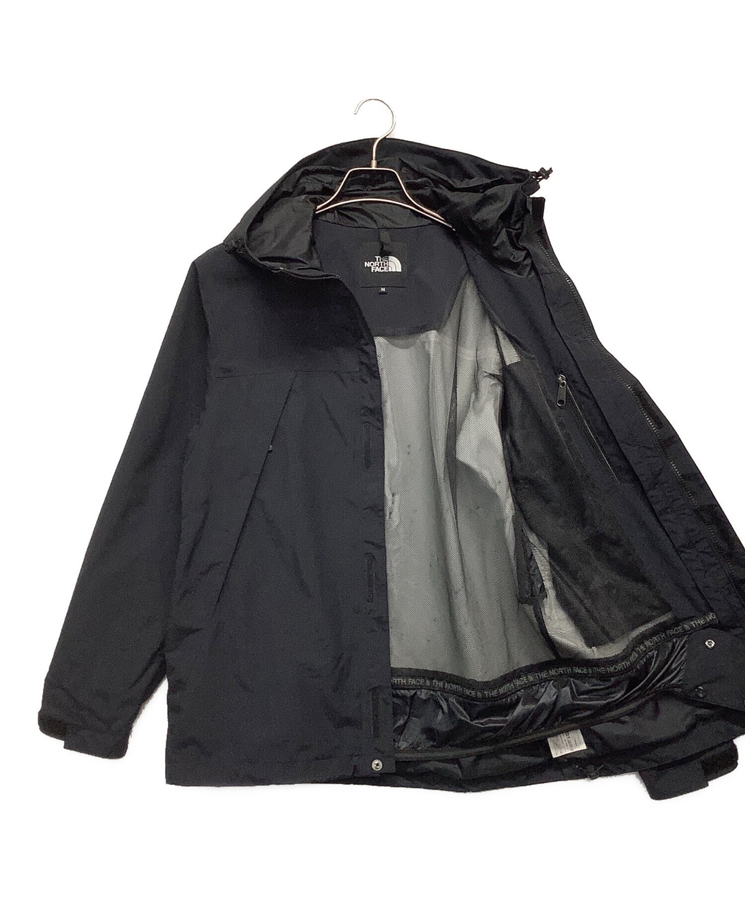 【廃盤】THE NORTH FACE スクープジャケット 黒ロゴ　Mサイズ 中古・古着通販】THE NORTH FACE (ザ ノース フェイス) スクープ