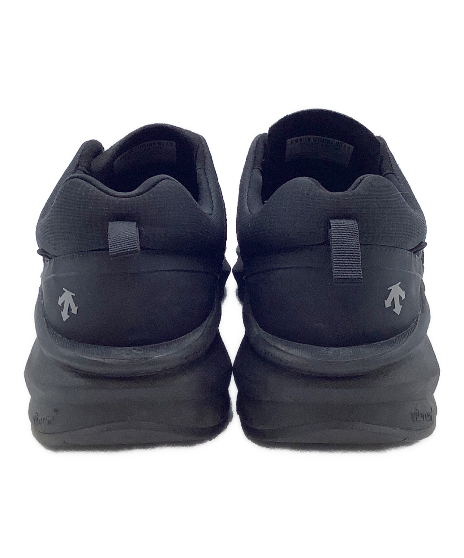 中古・古着通販】DESCENTE (デサント) ローカットスニーカー ブラック