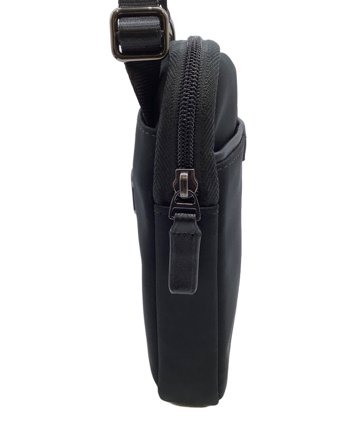 中古・古着通販】TUMI (トゥミ) スモール・クロス・ボディ・ポーチ