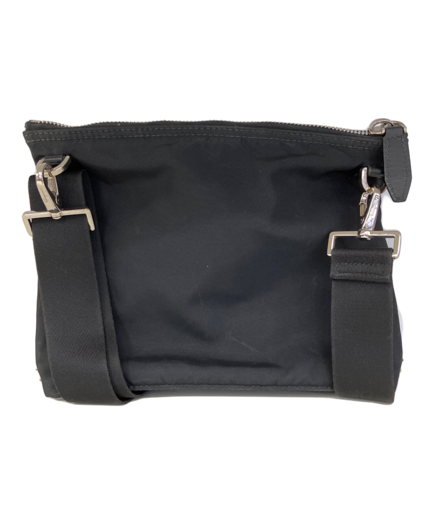 Salvatore Ferragamo ブラックレザーショルダーバッグ新品未使用 中古・古着通販】Salvatore Ferragamo (サルヴァトーレ フェラガモ