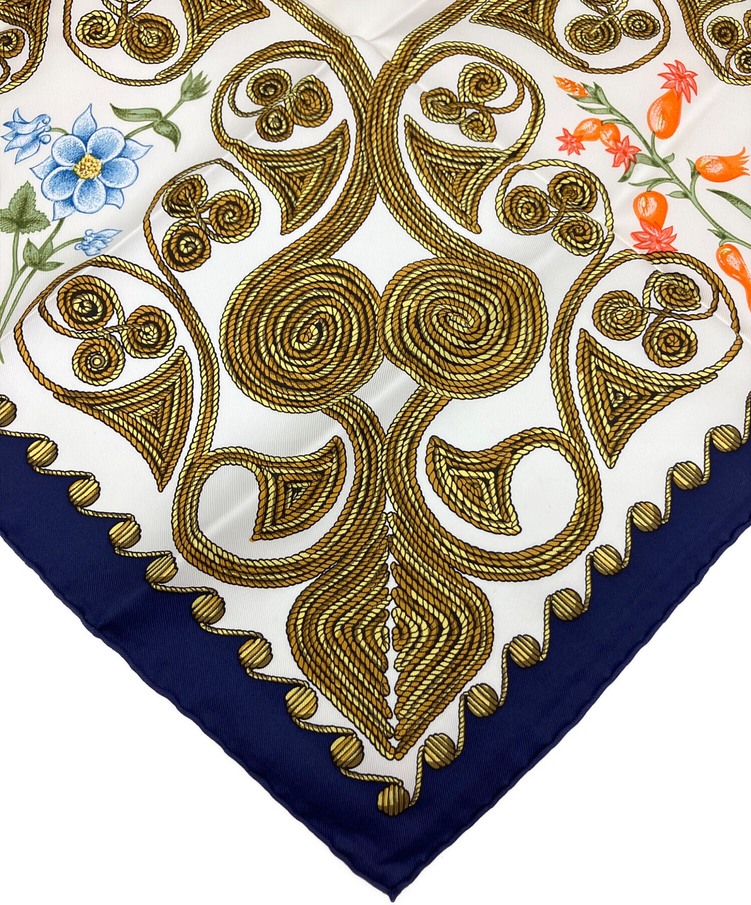 細*い様 エルメス　スカーフ　大判サイズ　未使用品 中古・古着通販】HERMES (エルメス) 大判スカーフ ホワイト×ネイビー