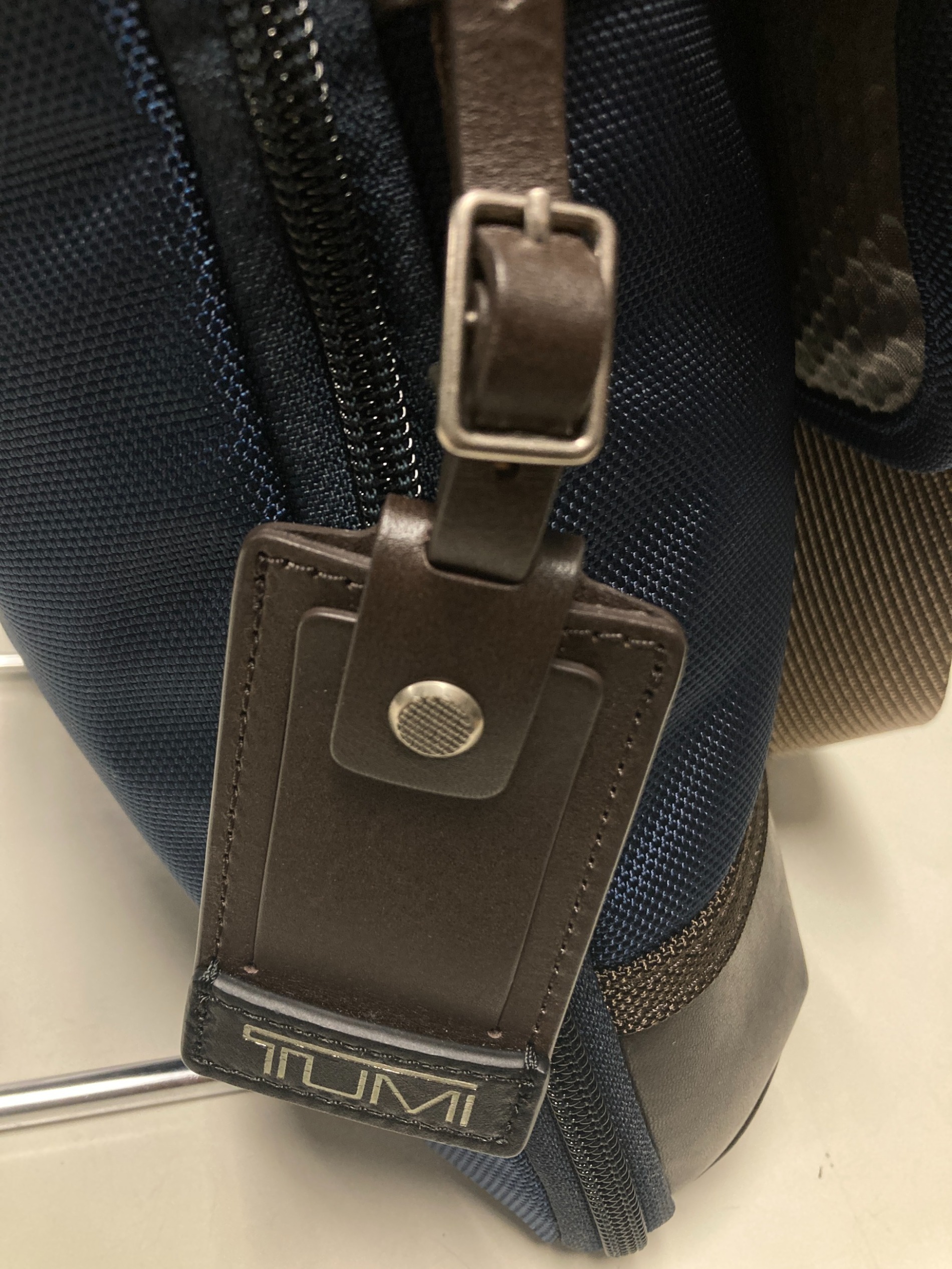 中古・古着通販】TUMI (トゥミ) ALPHA BRAVO ANNAPOLIS ZIP FLAP