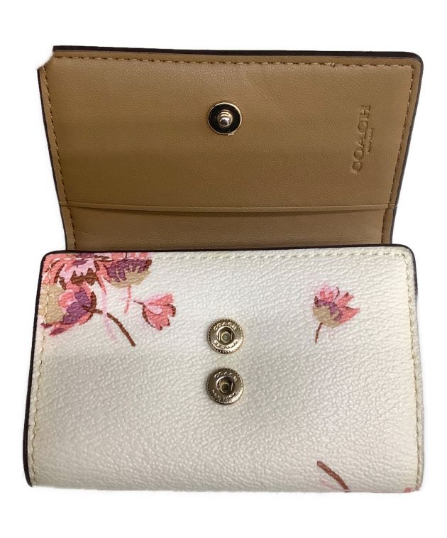 30 新品 COACHキーケース コーチ ベージュ キーケース 中古・古着通販】COACH (コーチ) キーケース ベージュ｜ブランド・古着