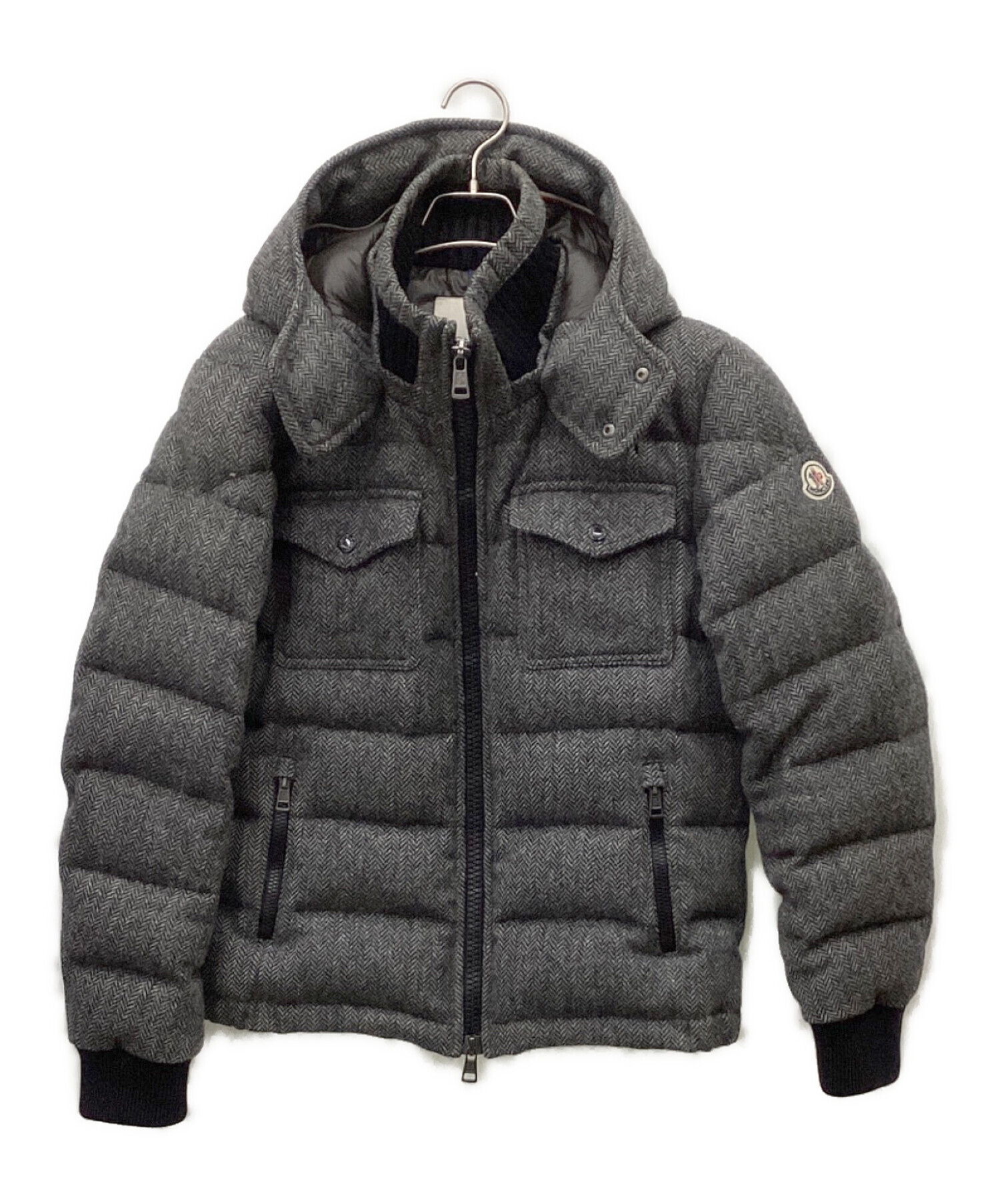 MONCLER グレー ダウンジャケット 中古・古着通販】MONCLER (モンクレール) ダウンジャケット グレー